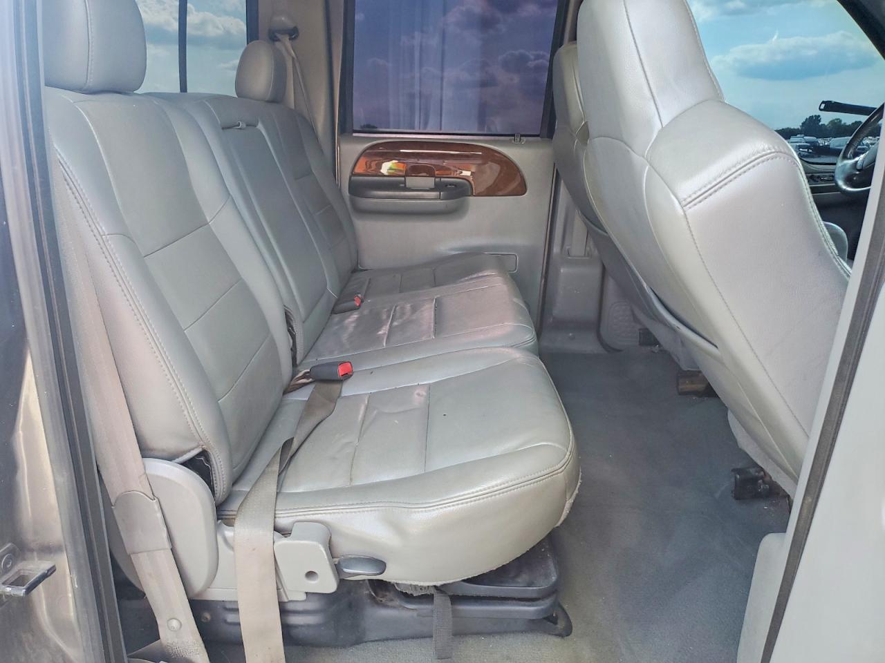 2004 Ford F250 Super Duty Gray vin: 1FTNW21P74EE03087