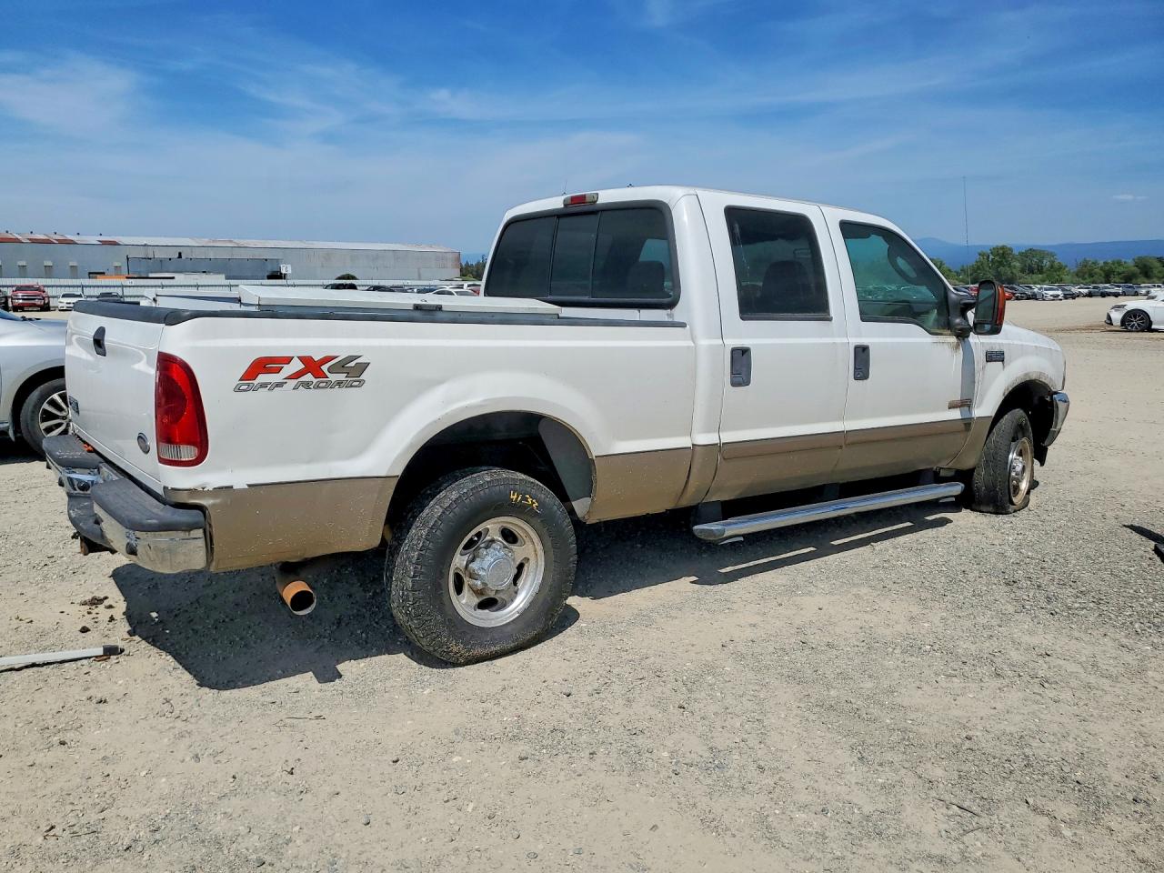 2004 Ford F250 Super Duty White vin: 1FTNW21P84EC11306