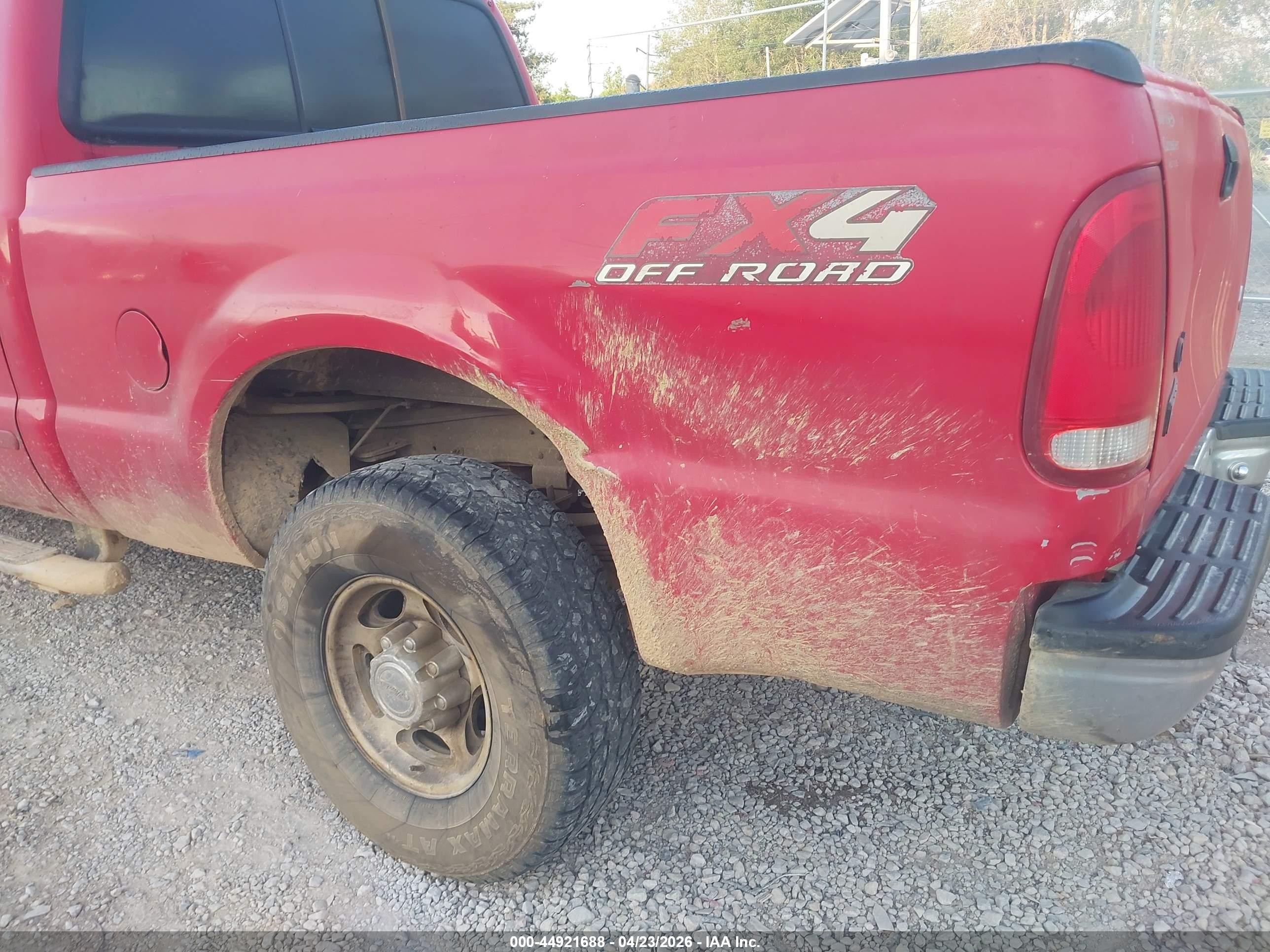 2003 Ford F-250 Lariat/xl/xlt Red vin: 1FTNW21PX3EB63693