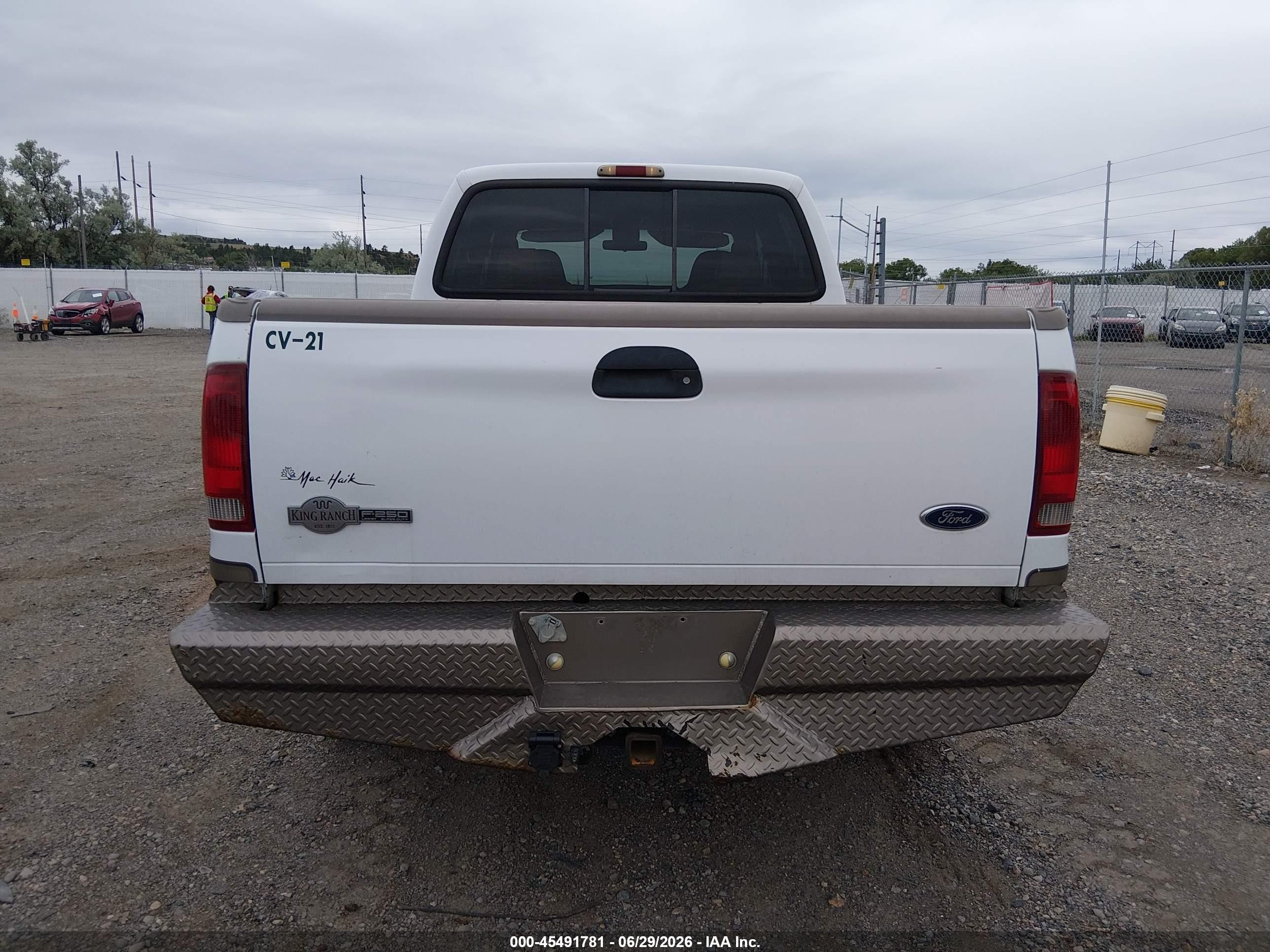 2004 Ford F-250 Lariat/xl/xlt White vin: 1FTNW21PX4EC43576