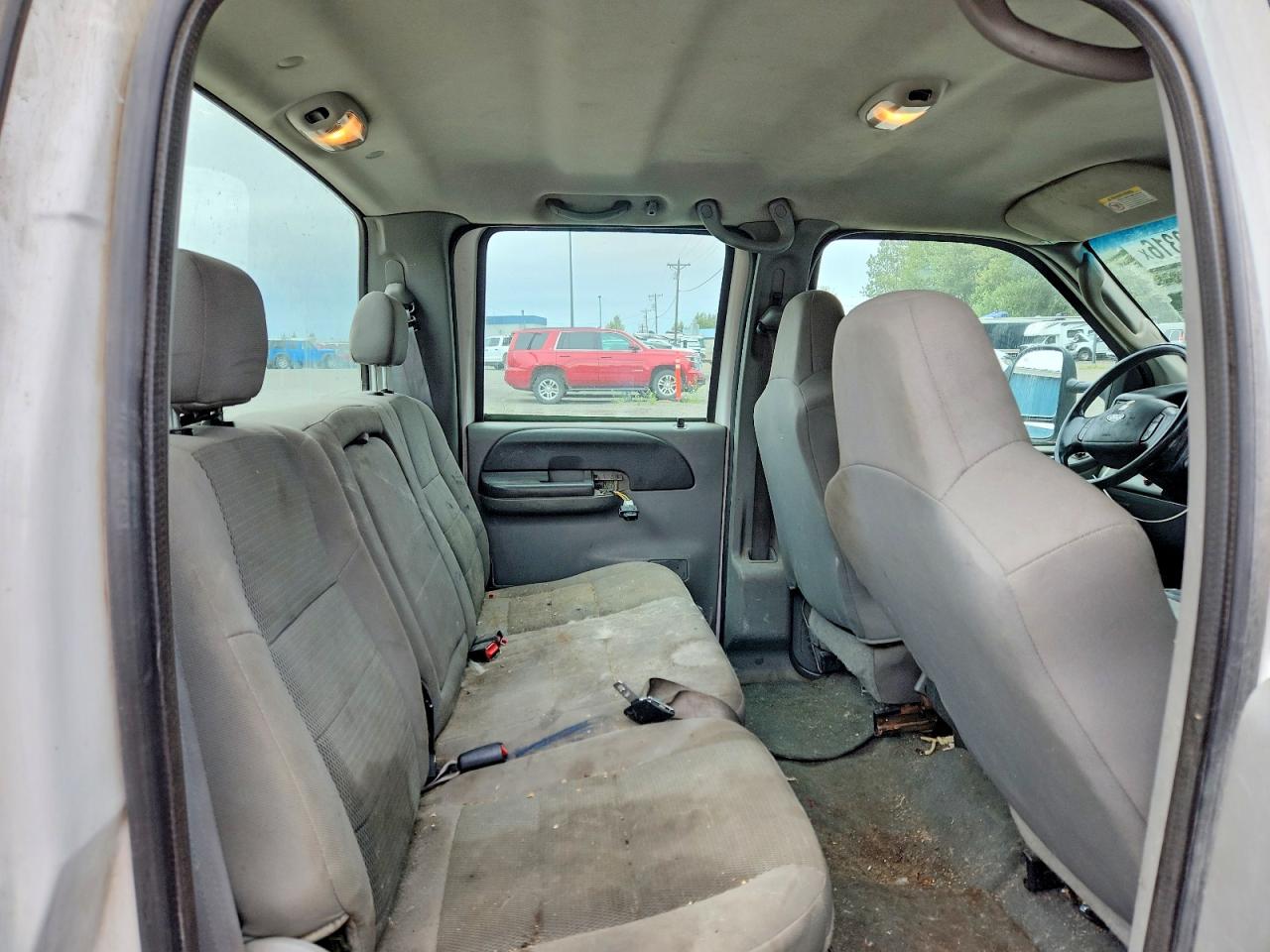 2004 Ford F250 Super Duty White vin: 1FTNW21PX4EC82720