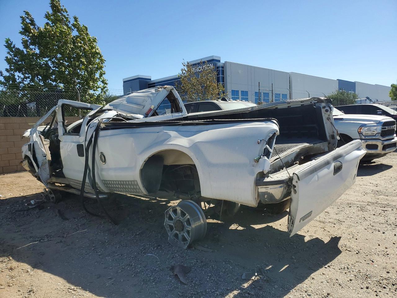 1999 Ford F250 Super Duty White vin: 1FTNW21S2XEC30202