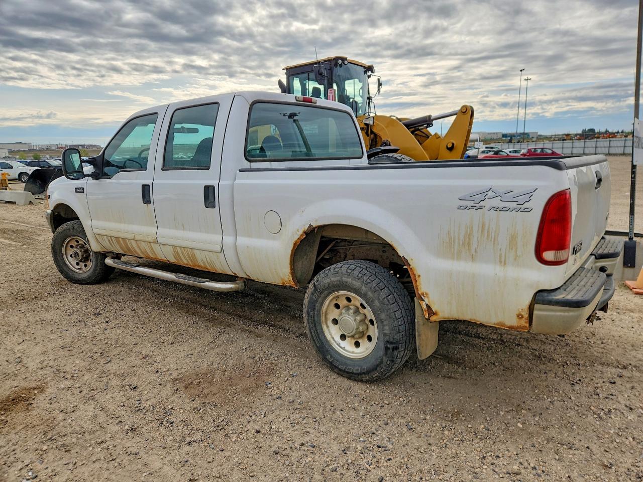 2001 Ford F250 Super Duty White vin: 1FTNW21S41EB33669