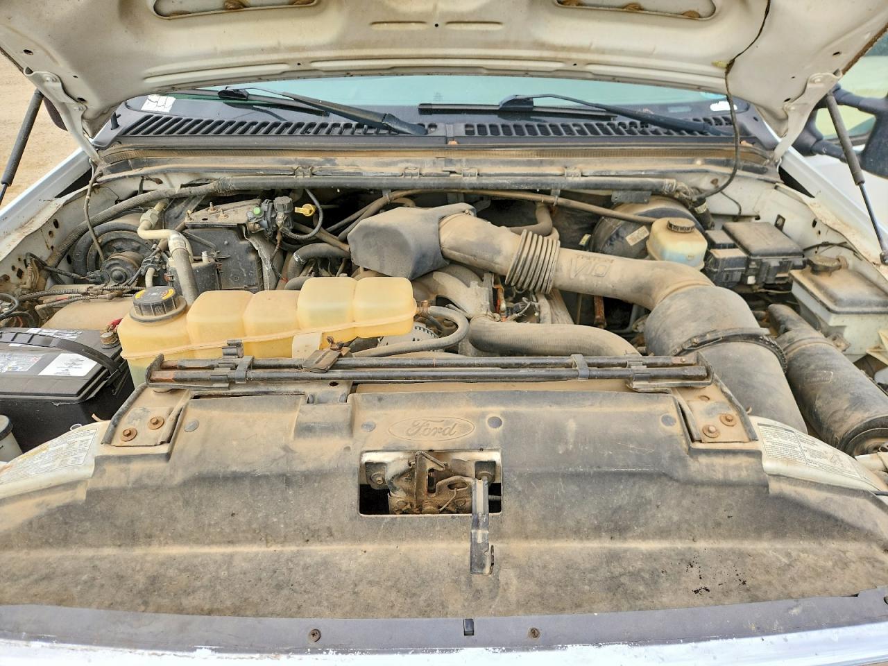 2001 Ford F250 Super Duty White vin: 1FTNW21S41EB33669