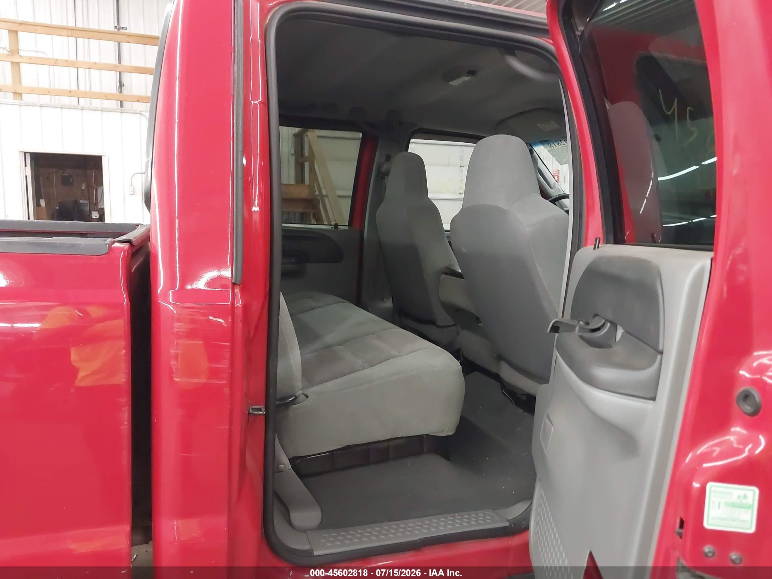 2003 Ford F-250 Lariat/xl/xlt Красный vin: 1FTNW21S43EC68444