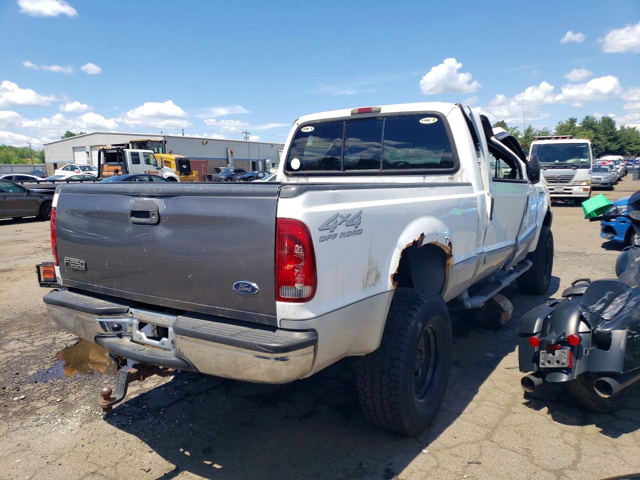 2002 Ford F250 Super Duty White vin: 1FTNW21S72EC71367