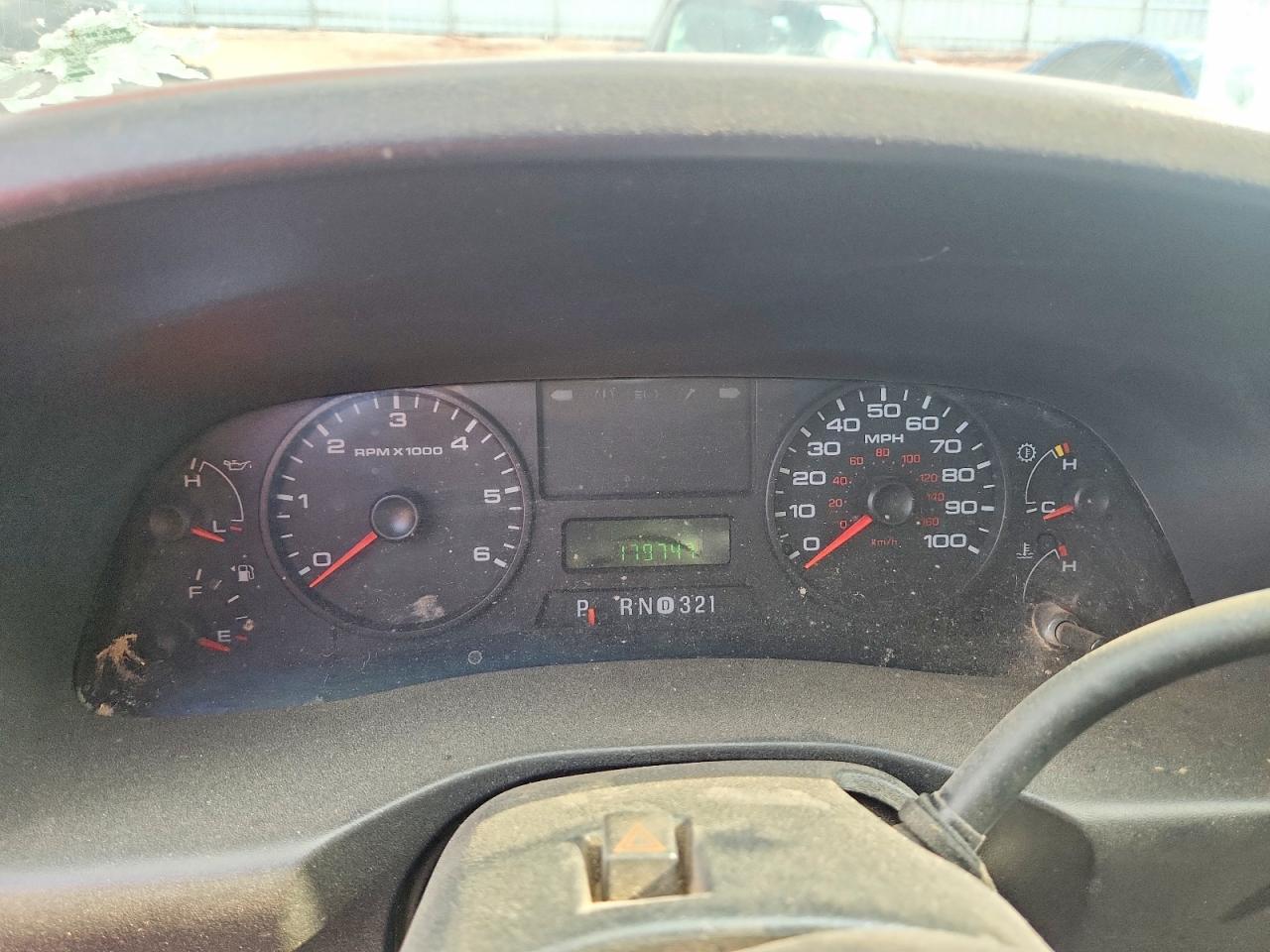 2005 Ford F250 Super Duty White vin: 1FTNX20525EB86465