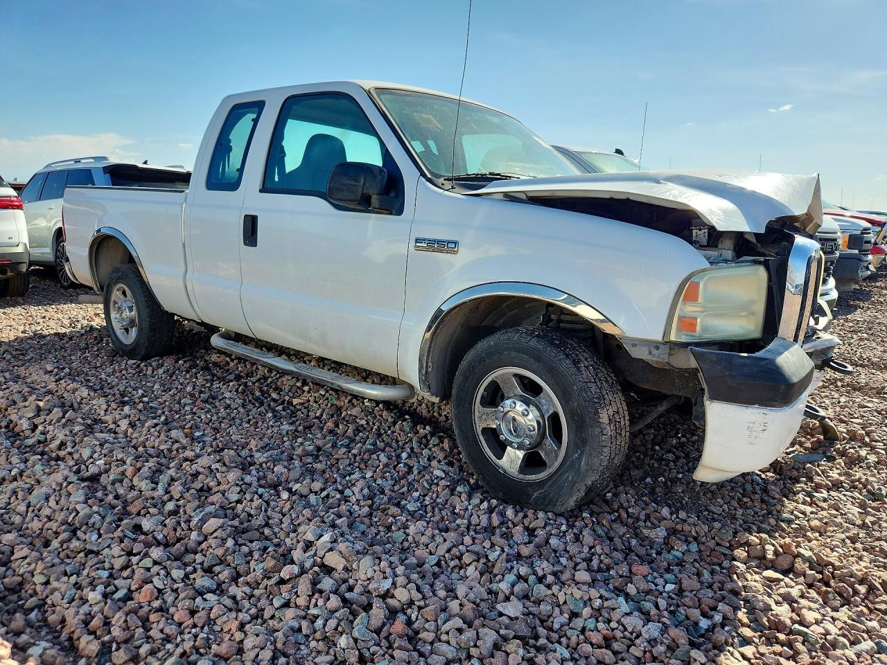2007 Ford F250 Super Duty White vin: 1FTNX20547EB21491