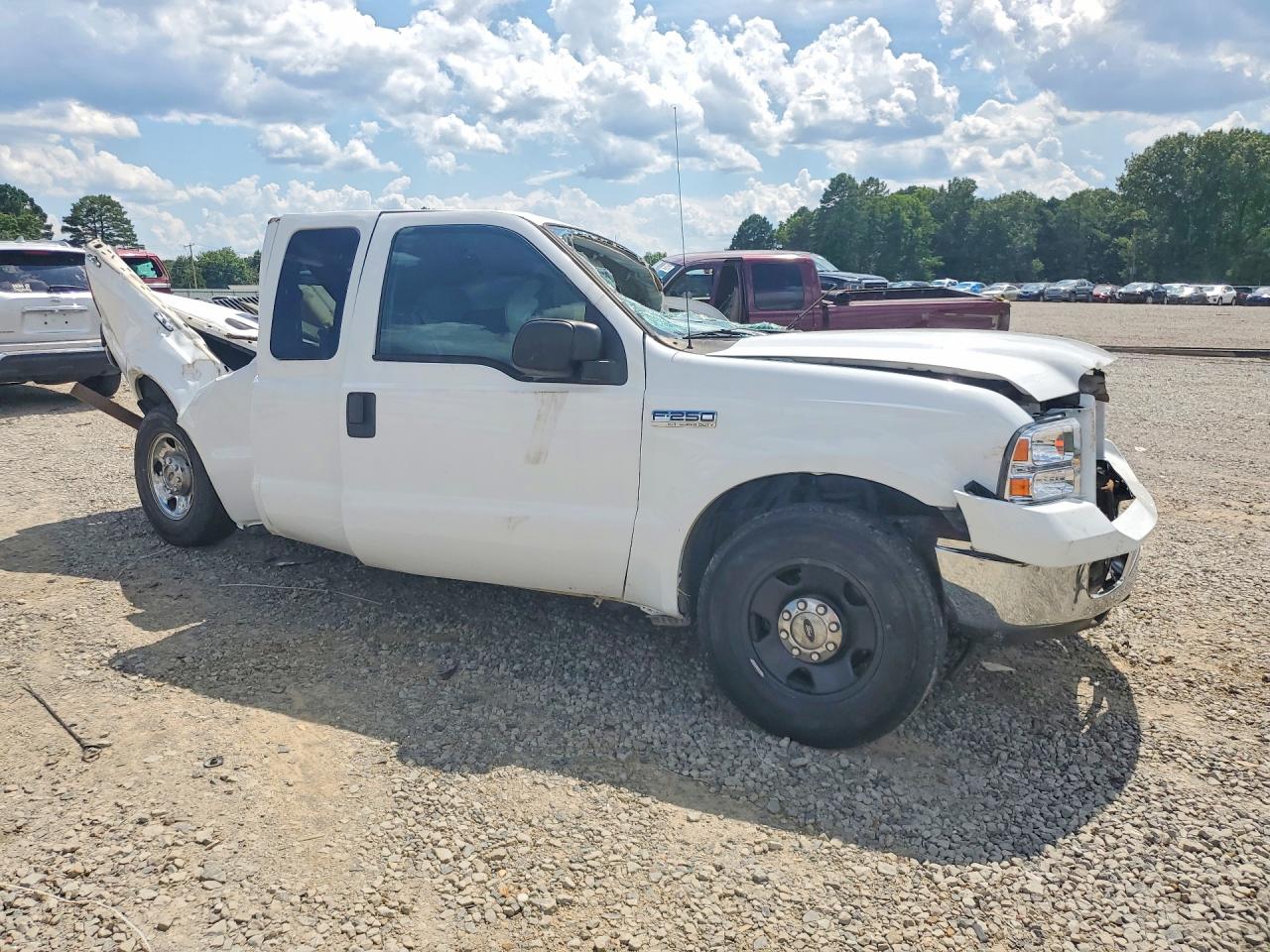 2006 Ford F250 Xlt Белый vin: 1FTNX20556ED31421