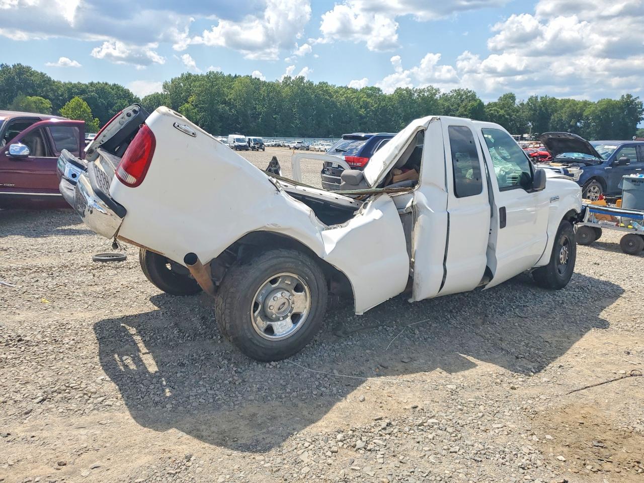 2006 Ford F250 Xlt Белый vin: 1FTNX20556ED31421