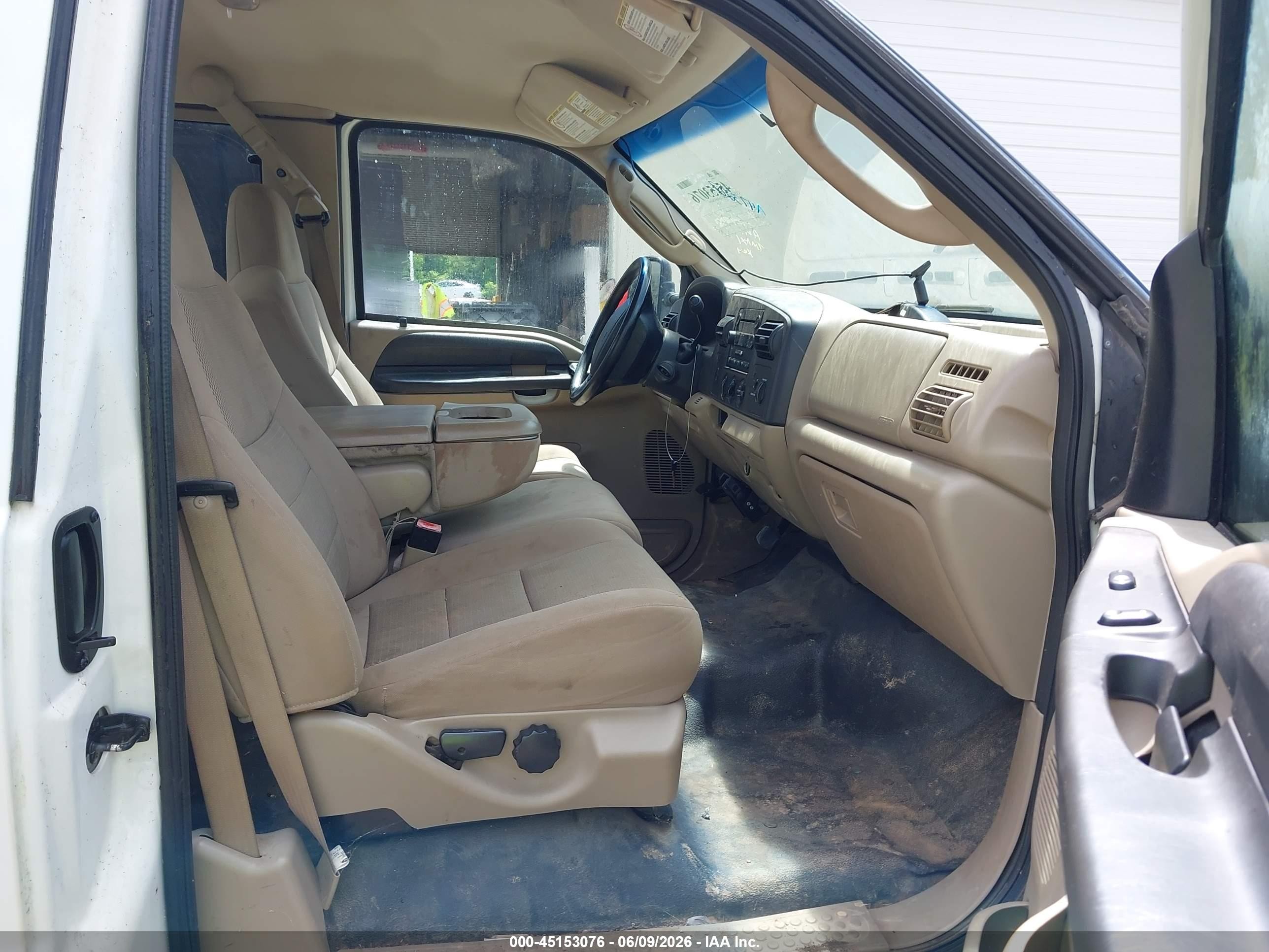 2007 Ford F-250 Lariat/xl/xlt Белый vin: 1FTNX20557EA47322