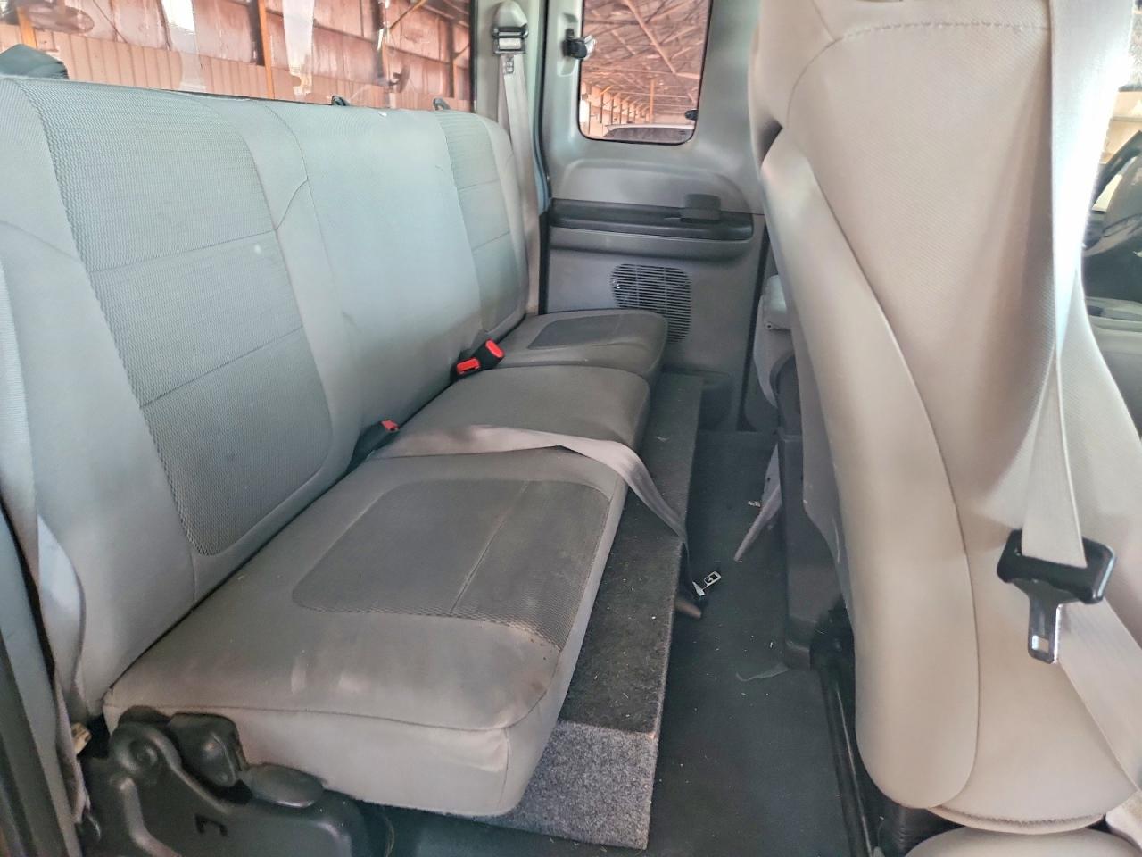 2005 Ford F250 Super Duty Gray vin: 1FTNX20585EB60808