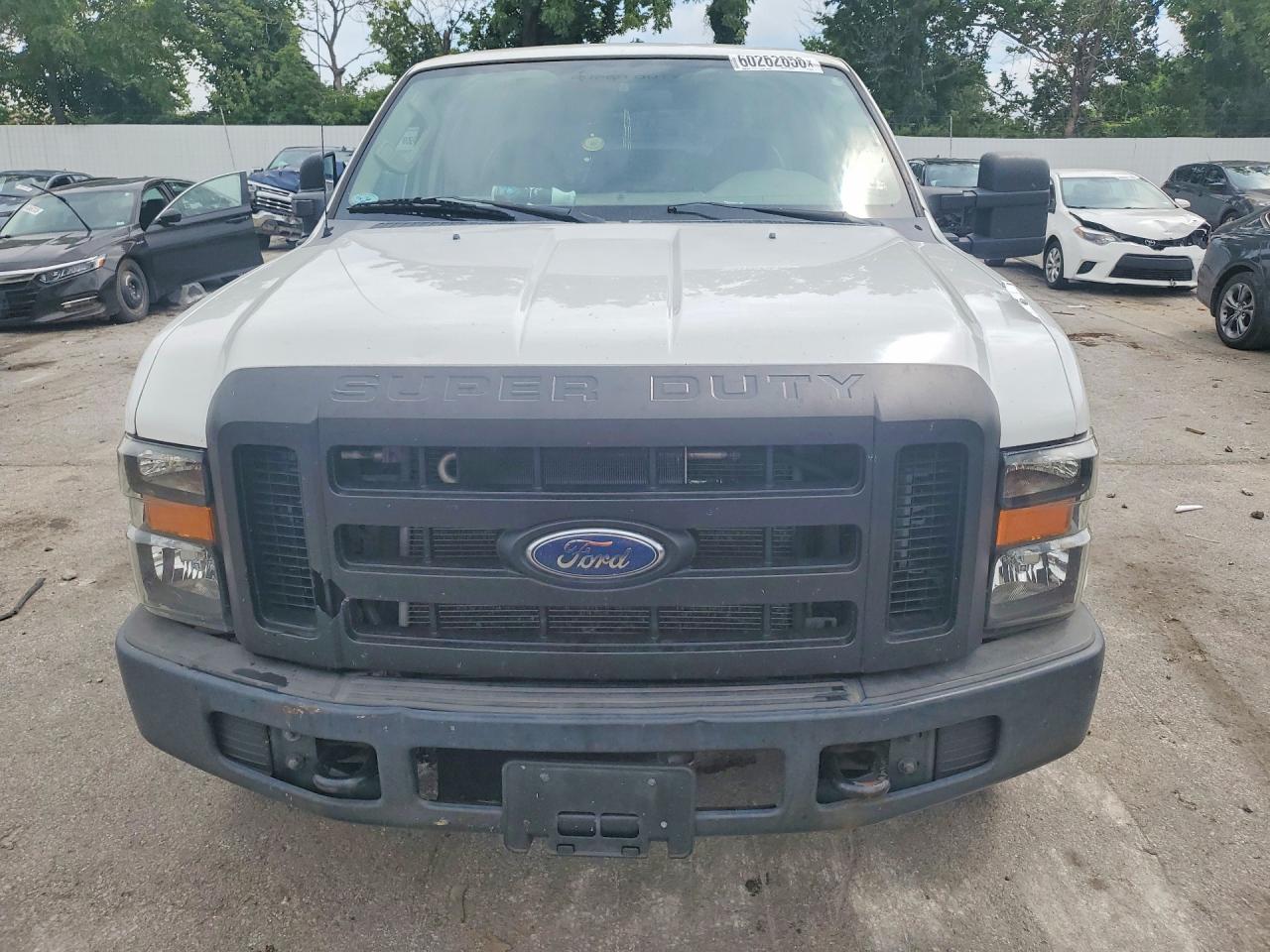 2009 Ford F250 Super Duty Белый vin: 1FTNX20599EB28696