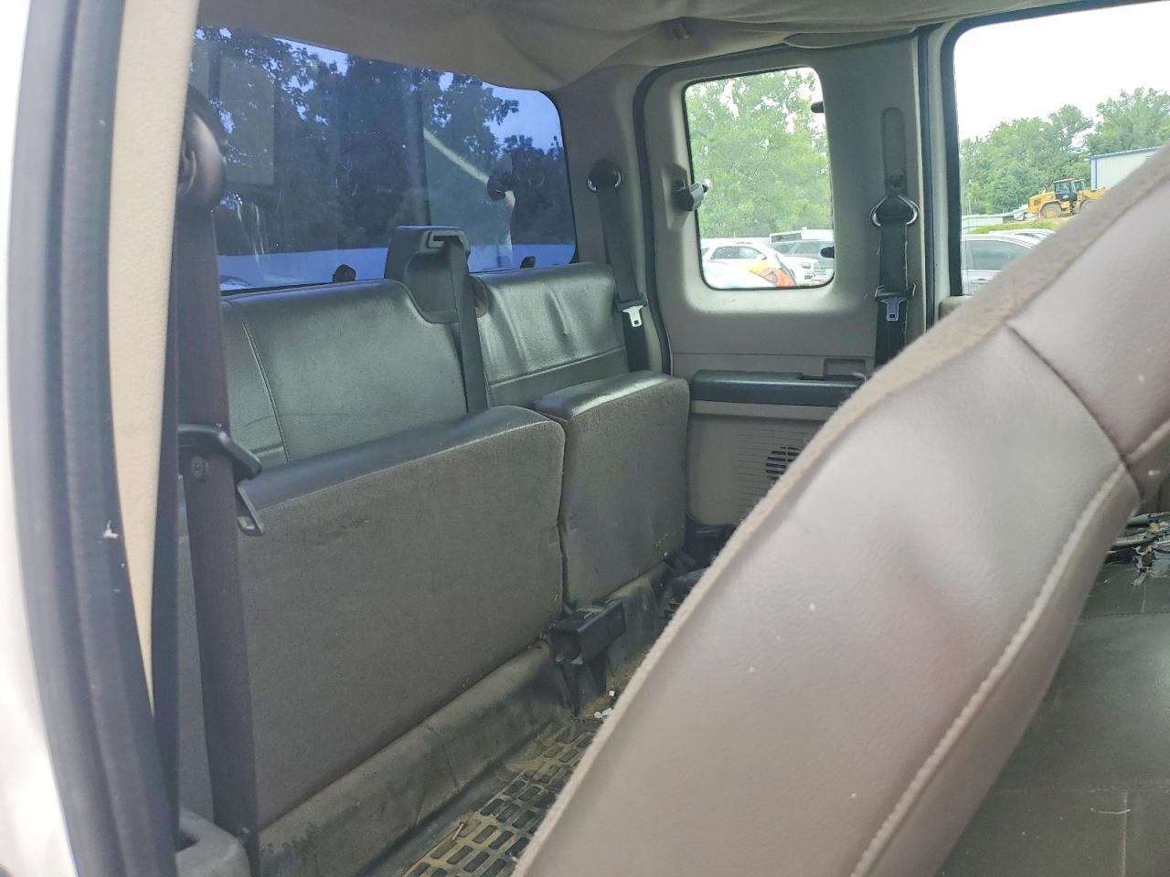 2009 Ford F250 Super Duty Белый vin: 1FTNX20599EB28696