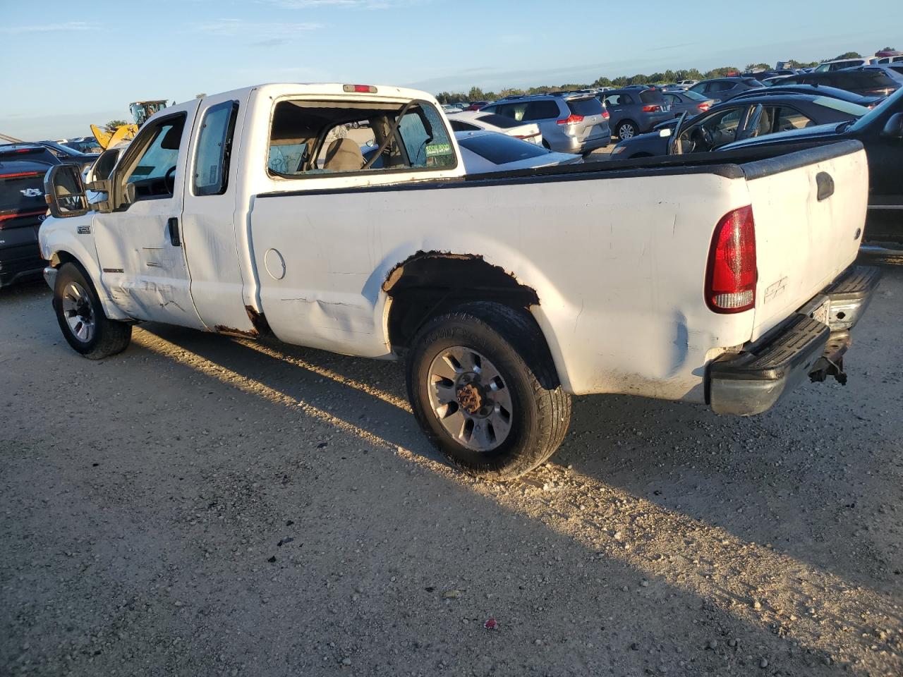2000 Ford F250 Super Duty Super Duty White vin: 1FTNX20F0YEC58549
