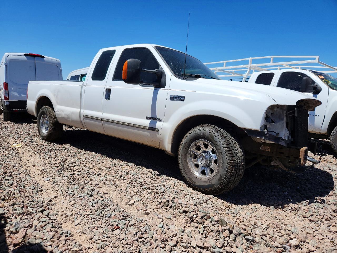 2000 Ford F250 Super Duty White vin: 1FTNX20F6YED96936