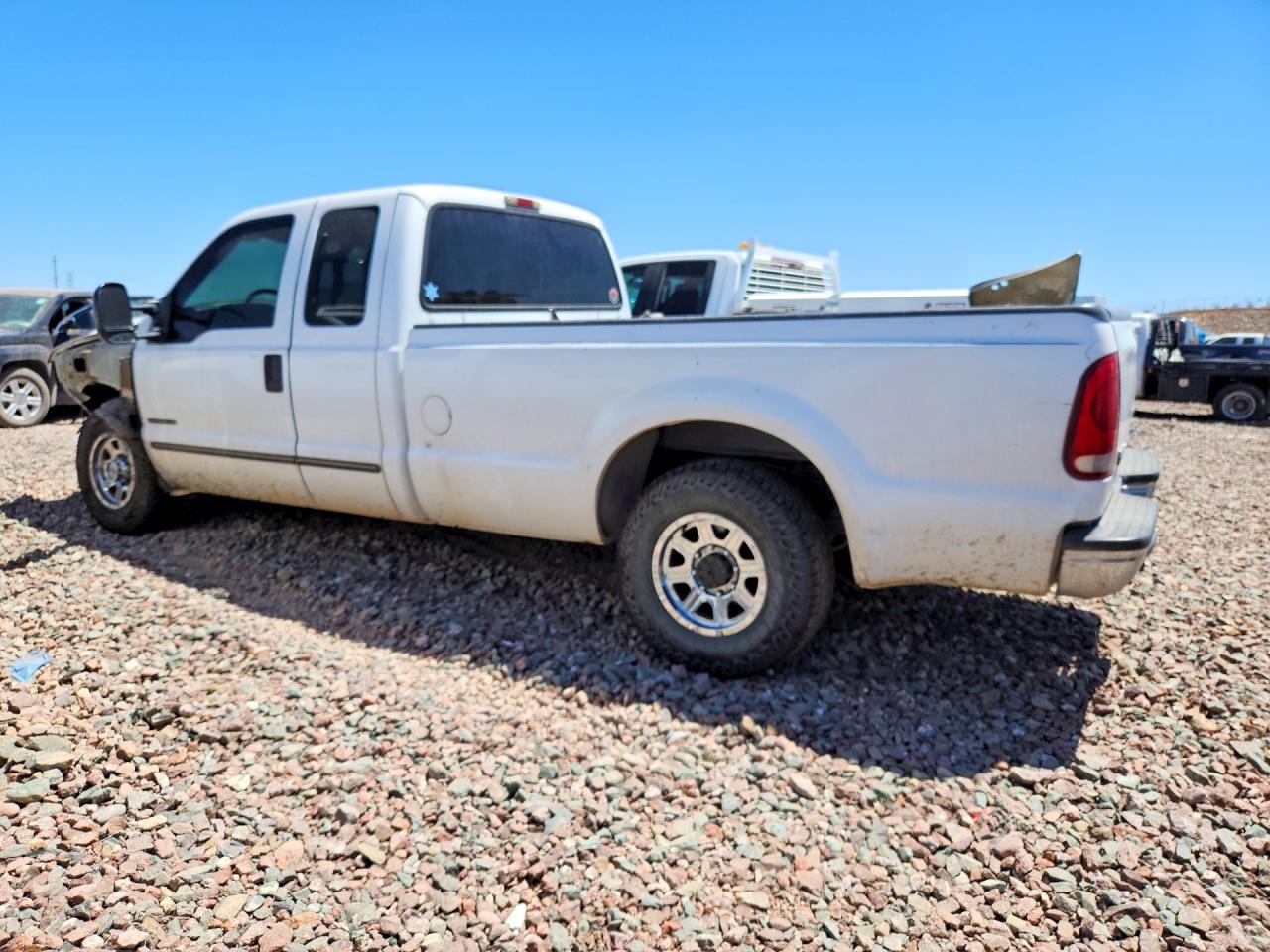 2000 Ford F250 Super Duty White vin: 1FTNX20F6YED96936