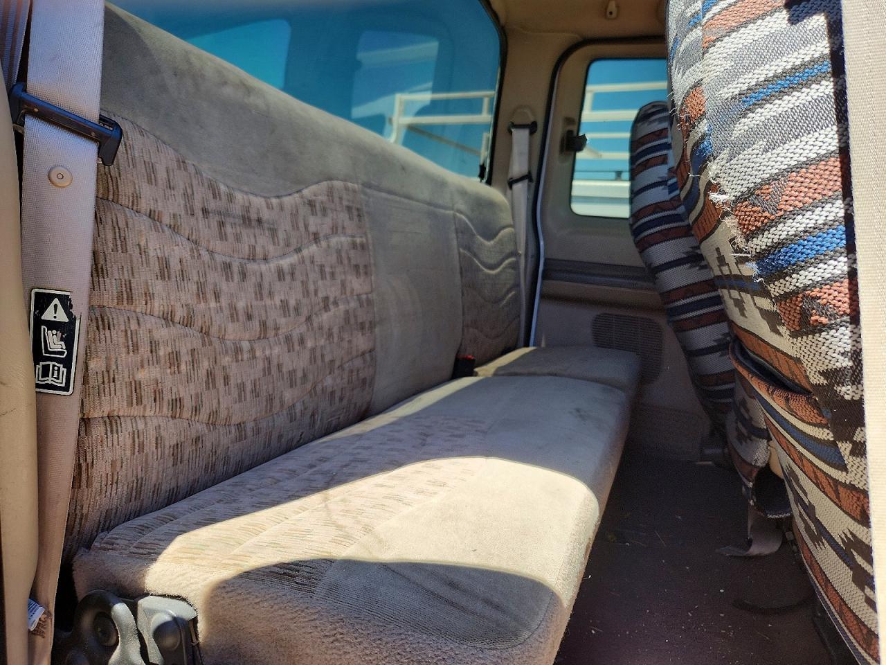 2000 Ford F250 Super Duty White vin: 1FTNX20F6YED96936