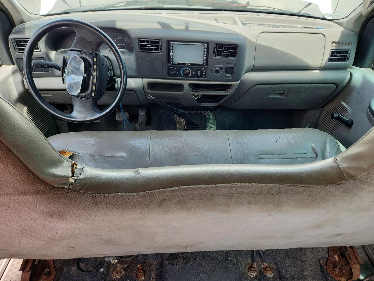 2000 Ford F250 Super Duty White vin: 1FTNX20F8YEB38384
