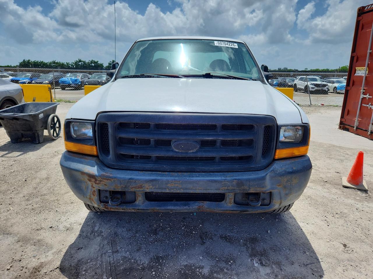 2000 Ford F250 Super Duty White vin: 1FTNX20F8YEB38384
