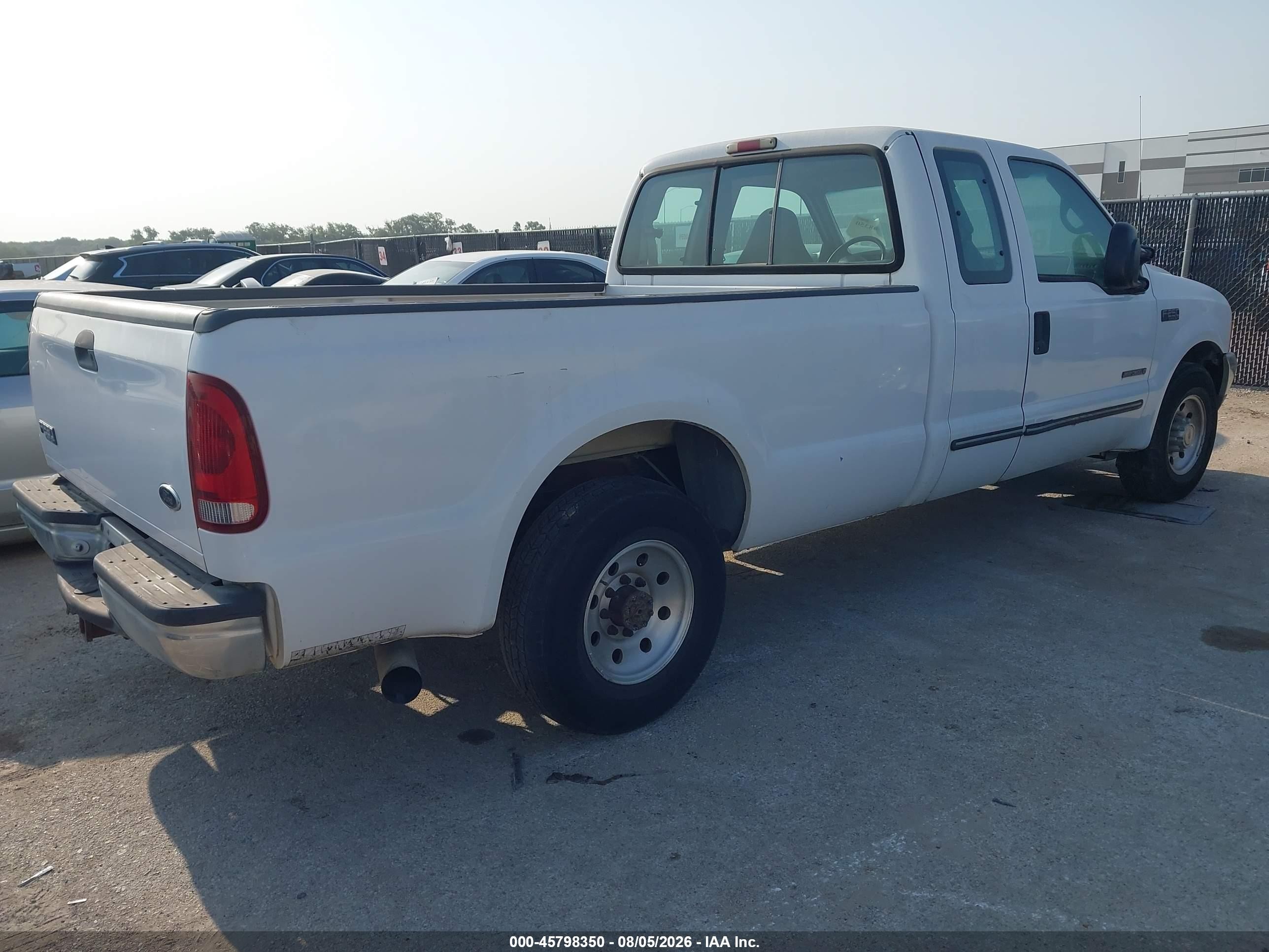 2000 Ford F-250 Lariat/xl/xlt White vin: 1FTNX20F9YEB28575