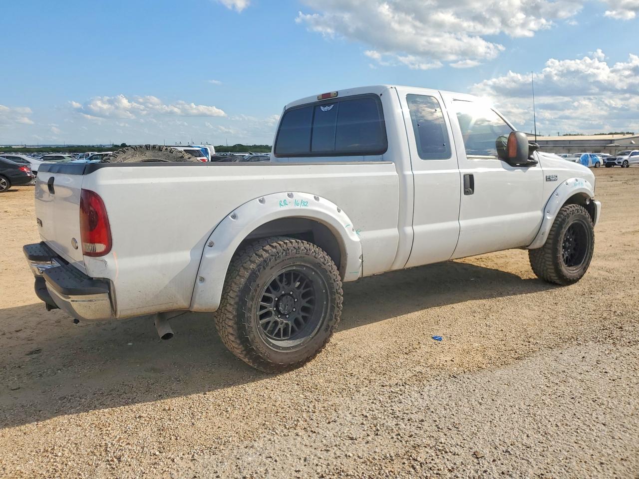 1999 Ford F250 Super Duty White vin: 1FTNX20L1XEC19053