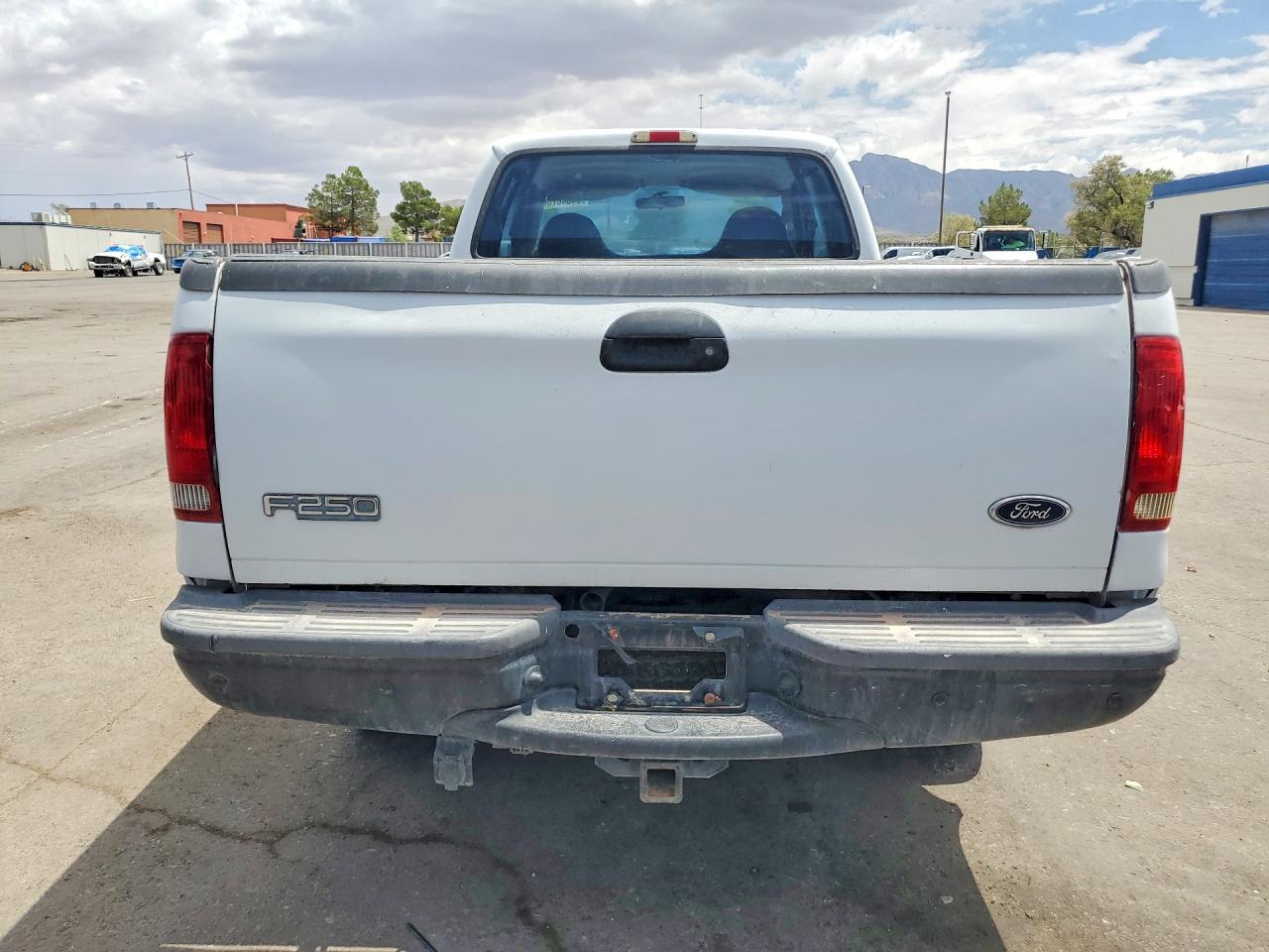1999 Ford F250 Super Duty Белый vin: 1FTNX20L2XEA55733