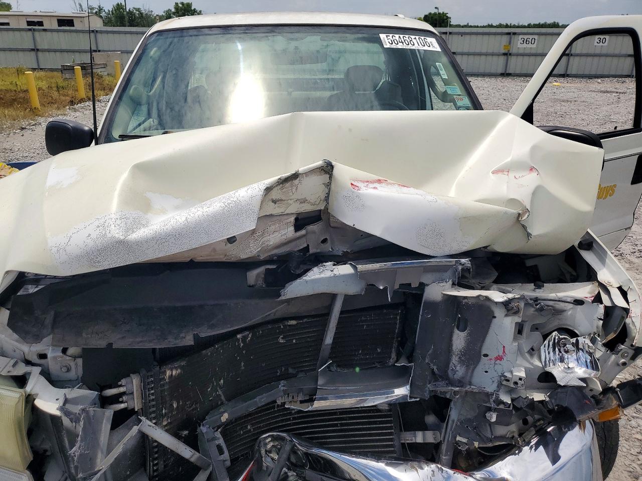 2003 Ford F250 Super Duty White vin: 1FTNX20L53EA15141