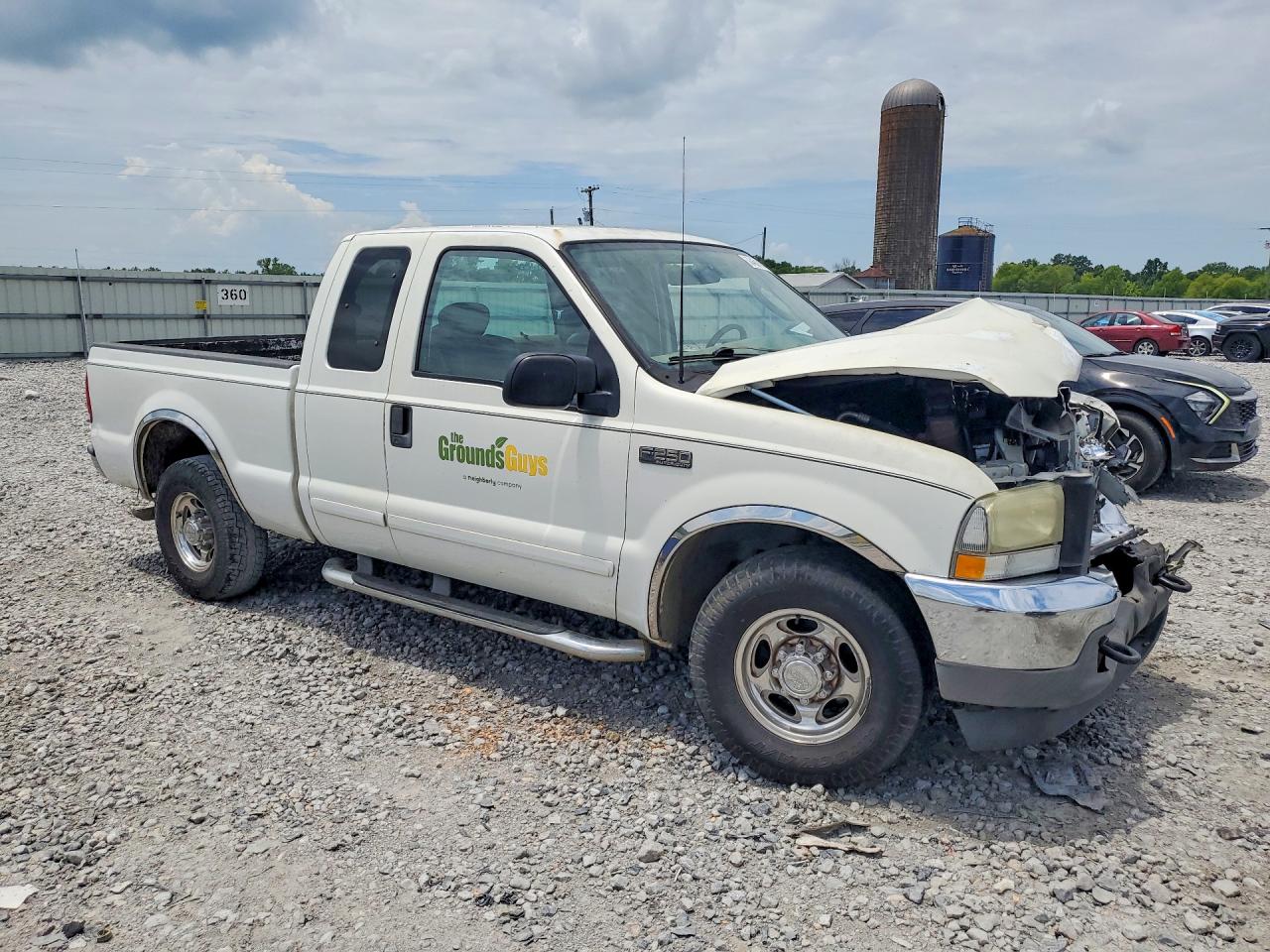 2003 Ford F250 Super Duty White vin: 1FTNX20L53EA15141