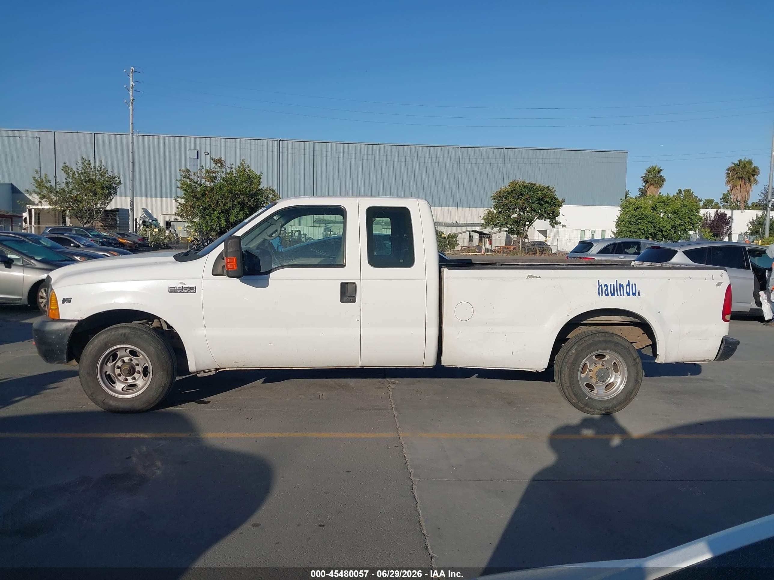 2000 Ford F-250 Lariat/xl/xlt White vin: 1FTNX20L5YED06598