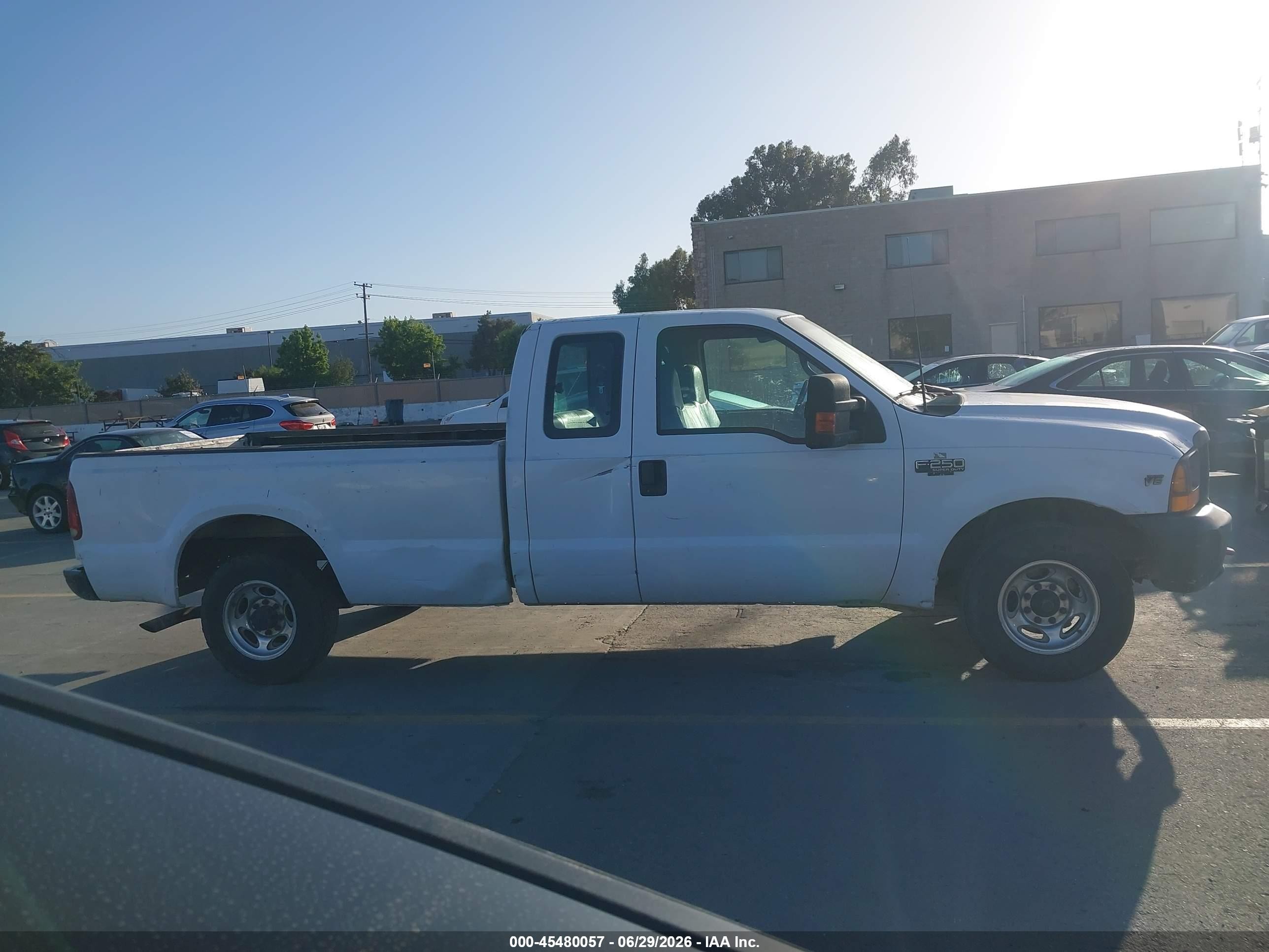 2000 Ford F-250 Lariat/xl/xlt White vin: 1FTNX20L5YED06598