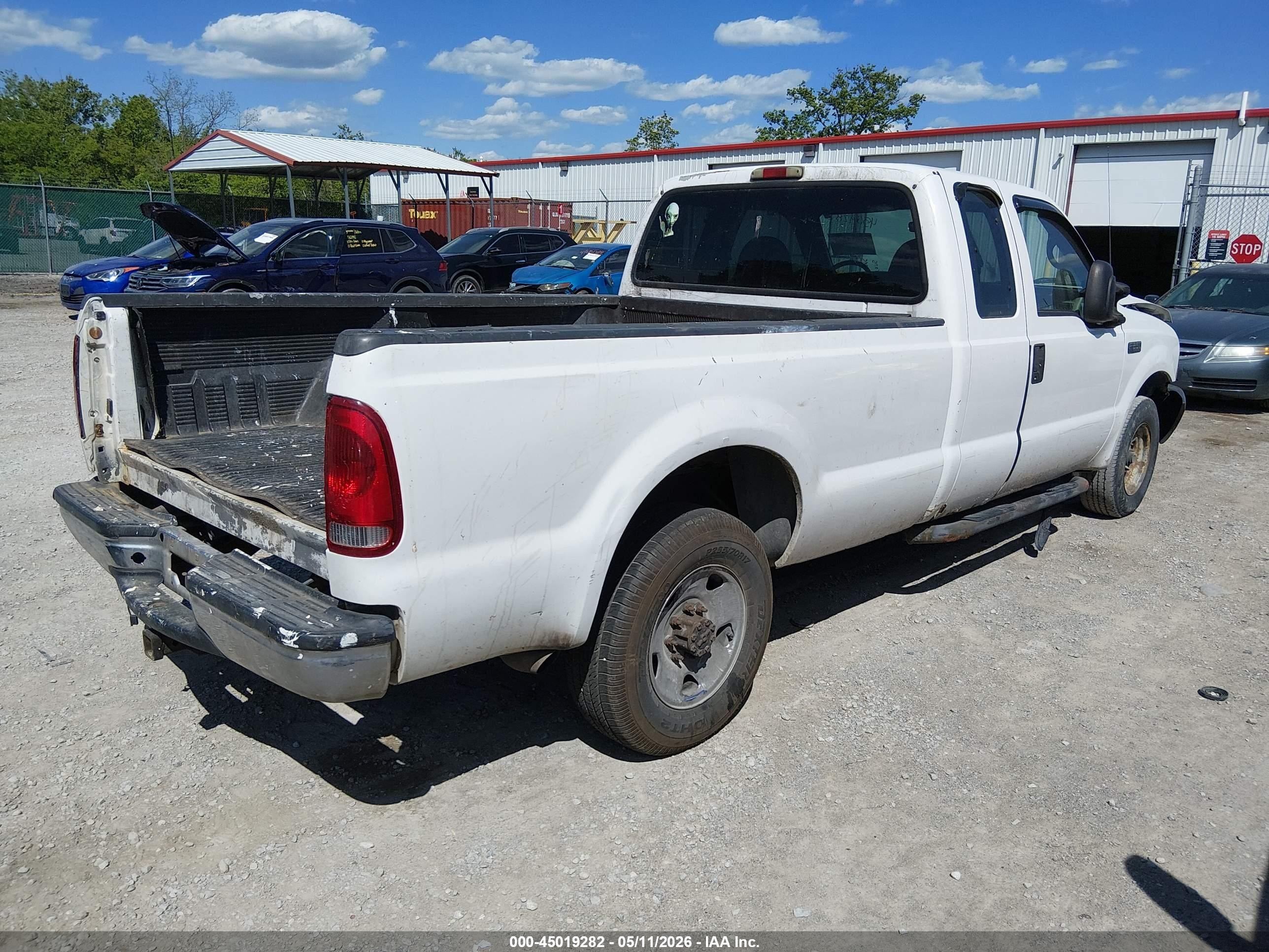 2000 Ford F-250 Lariat/xl/xlt White vin: 1FTNX20L7YEB44053