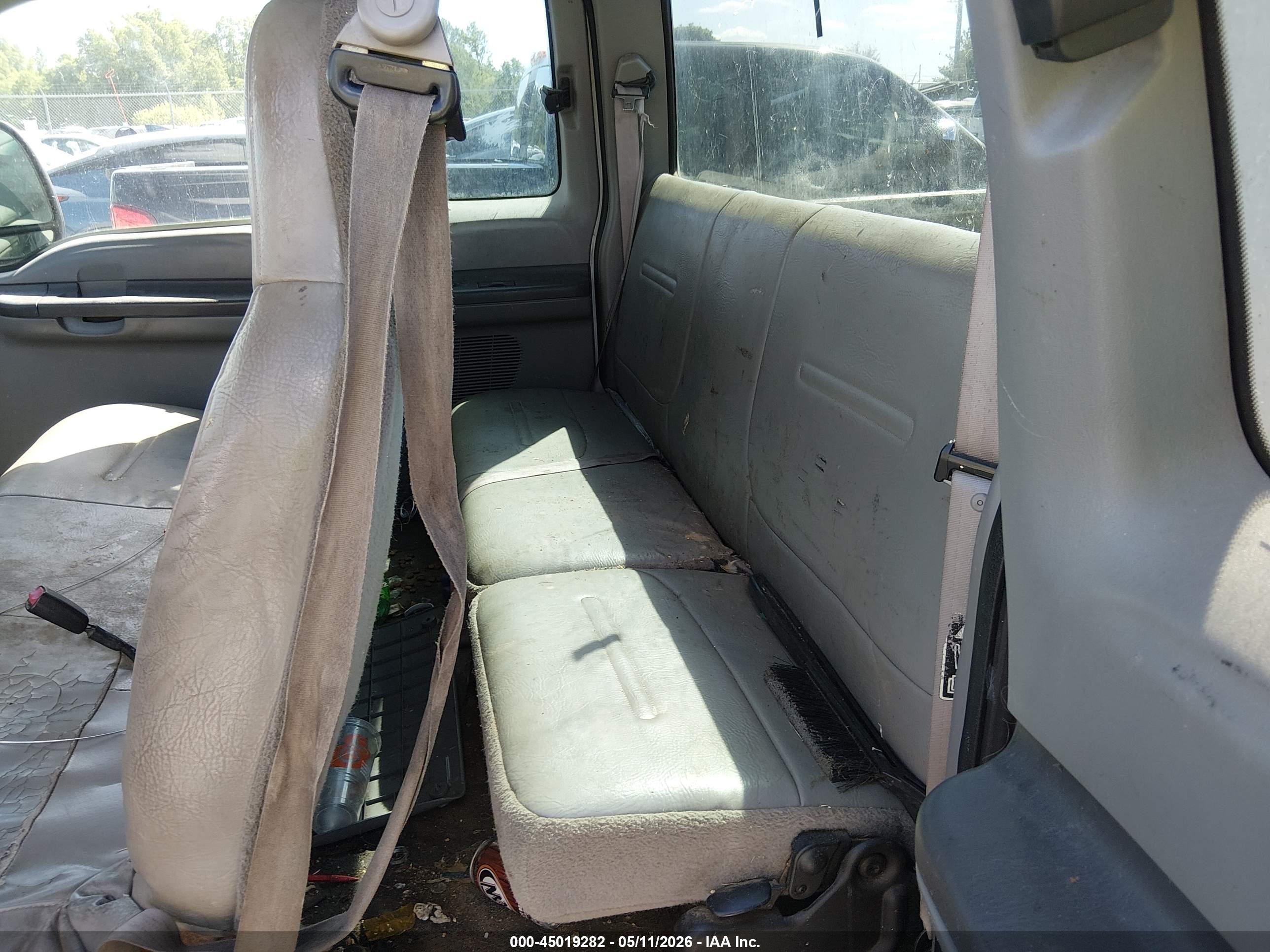 2000 Ford F-250 Lariat/xl/xlt White vin: 1FTNX20L7YEB44053