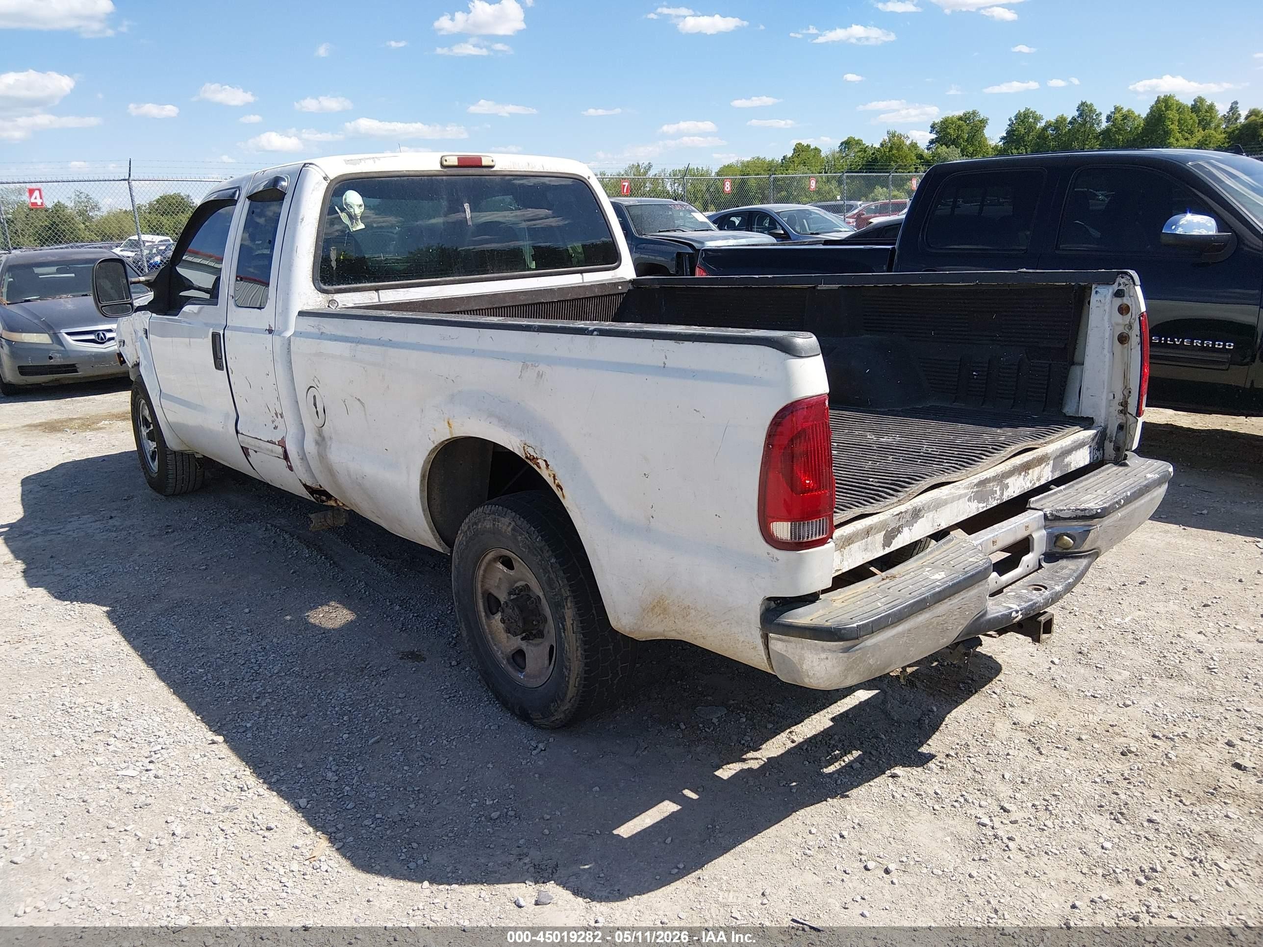 2000 Ford F-250 Lariat/xl/xlt White vin: 1FTNX20L7YEB44053