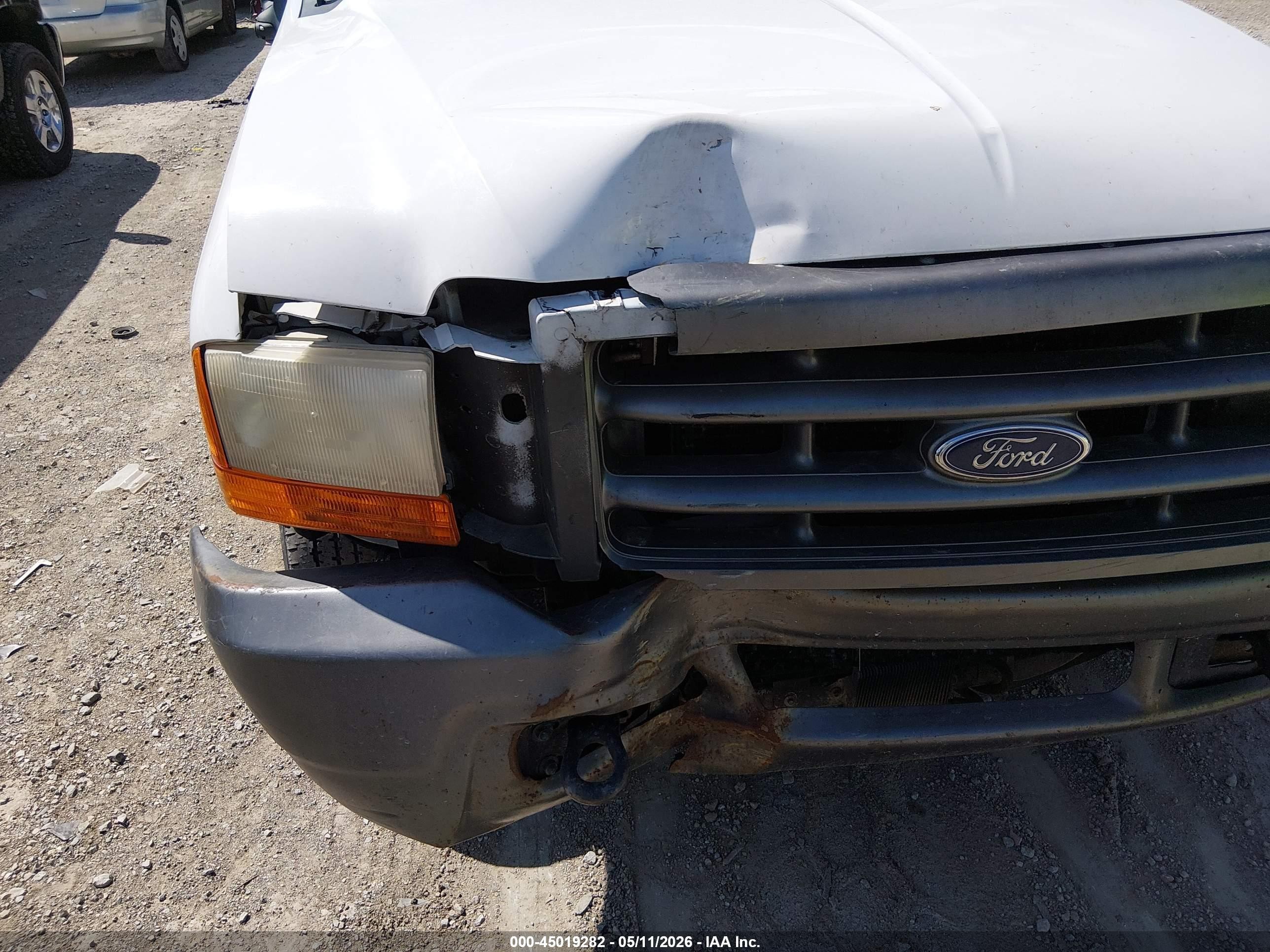 2000 Ford F-250 Lariat/xl/xlt White vin: 1FTNX20L7YEB44053