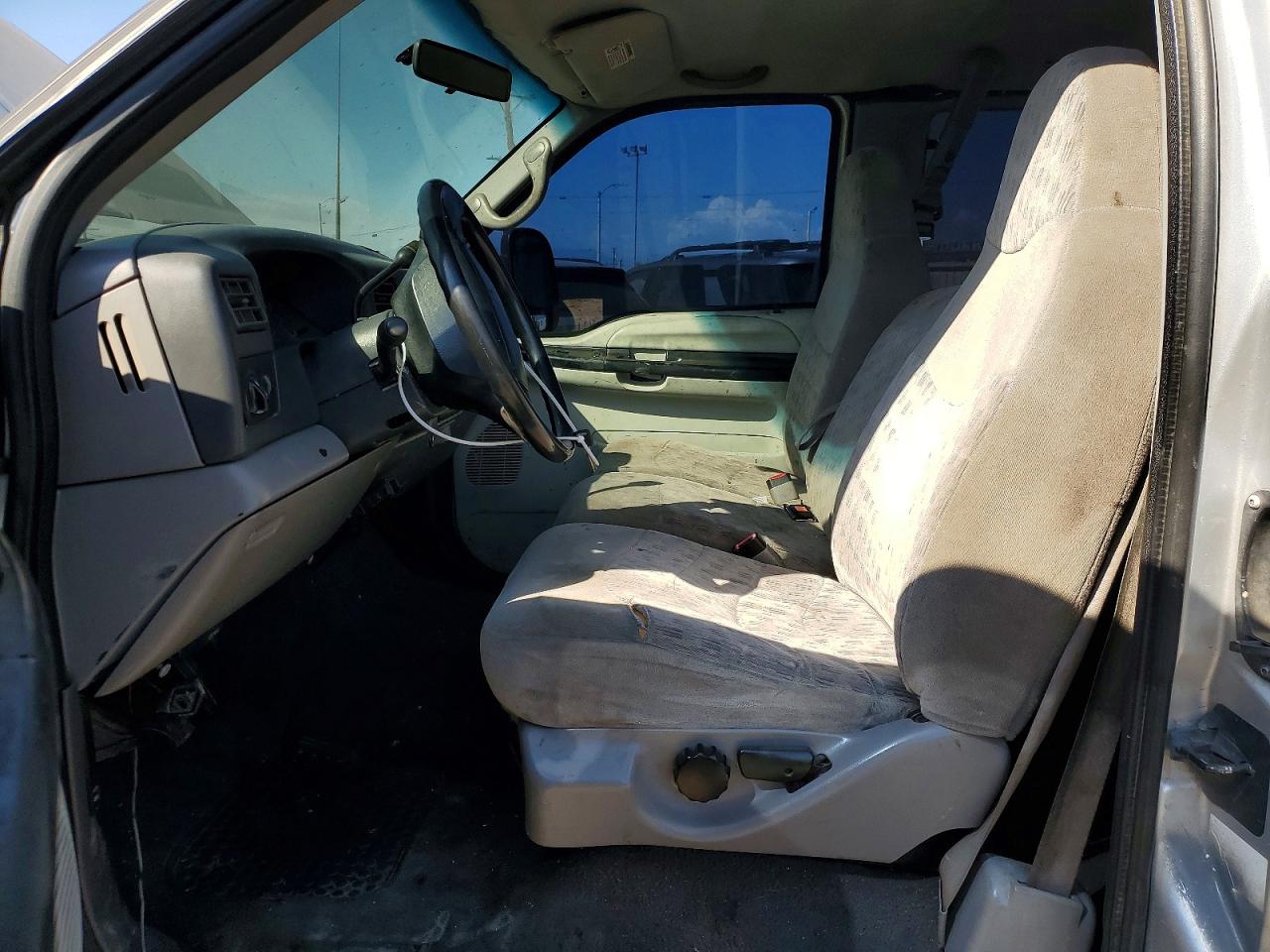 1999 Ford F250 Super Duty Silver vin: 1FTNX20L8XEC51871
