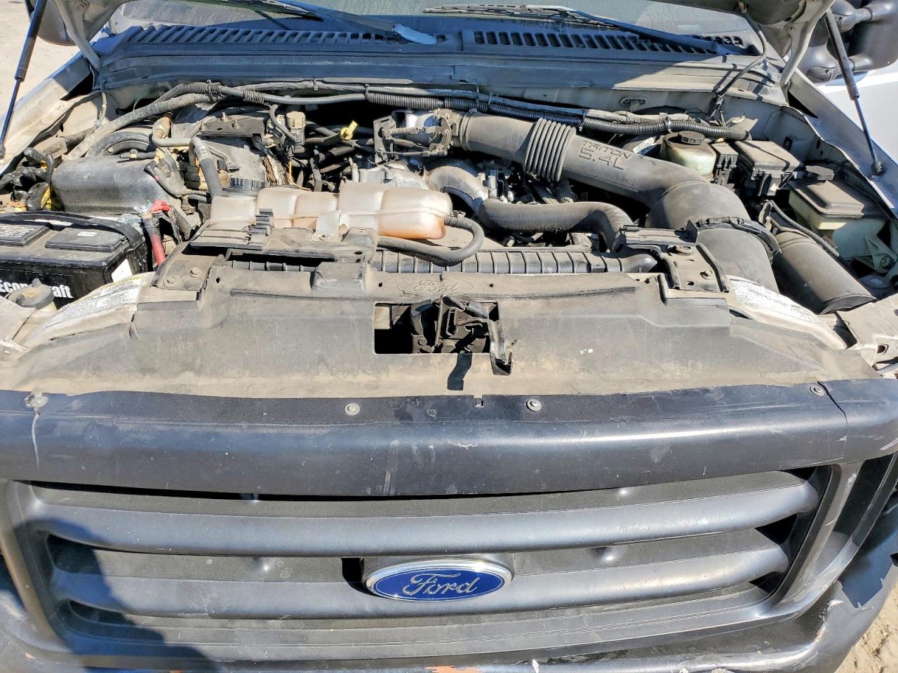1999 Ford F250 Super Duty Silver vin: 1FTNX20L8XEC51871