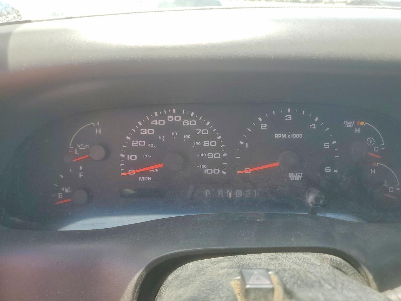 2003 Ford F250 Super Duty White vin: 1FTNX20L93EB85003