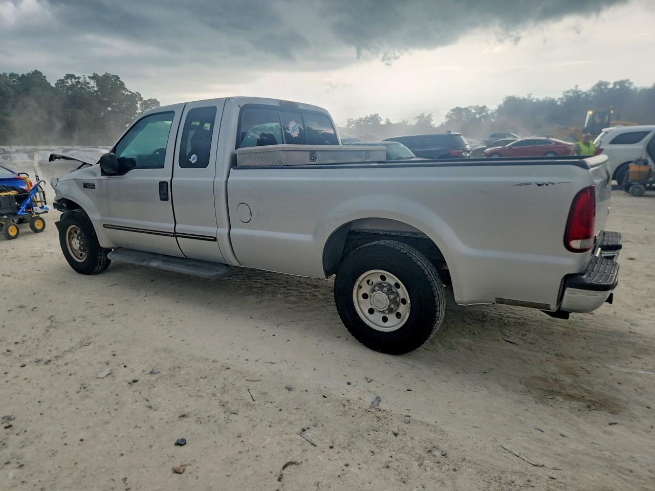 2000 Ford F250 Super Duty Silver vin: 1FTNX20L9YEC95685