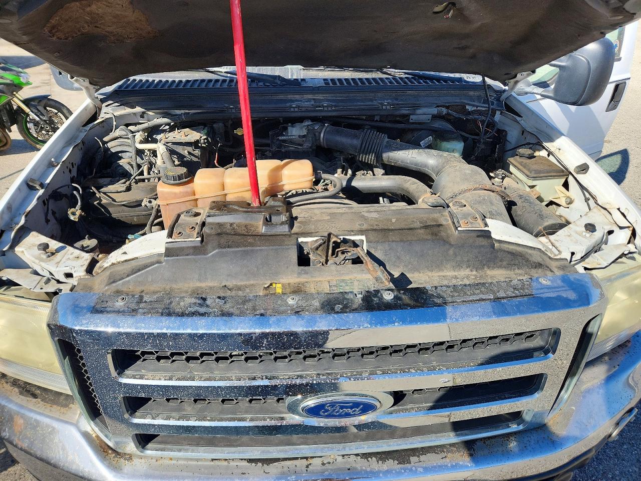 2003 Ford F250 Super Duty White vin: 1FTNX20LX3EB32973