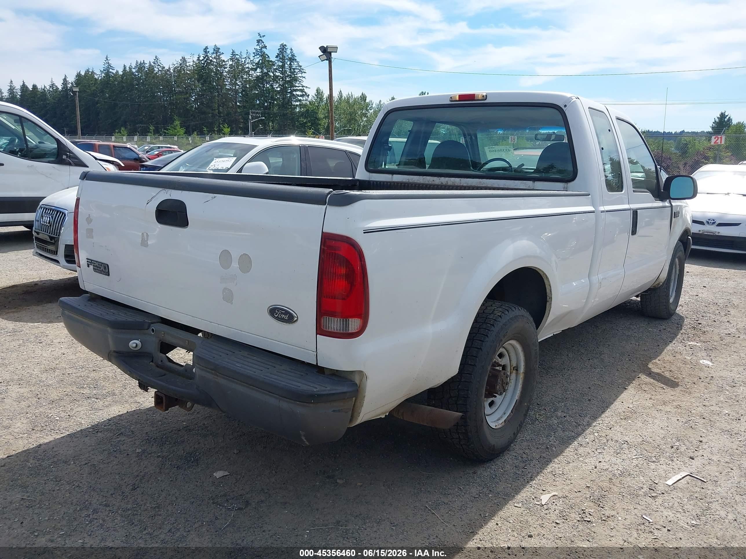 2000 Ford F250 Super Duty White vin: 1FTNX20LXYEB01195