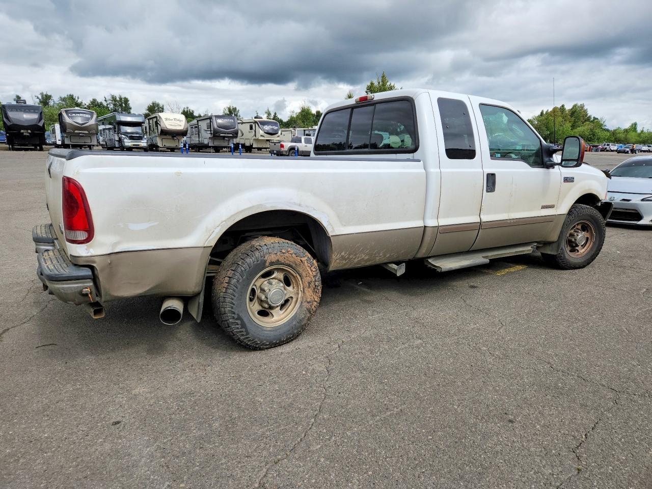 2003 Ford F250 Super Duty White vin: 1FTNX20P63ED62738
