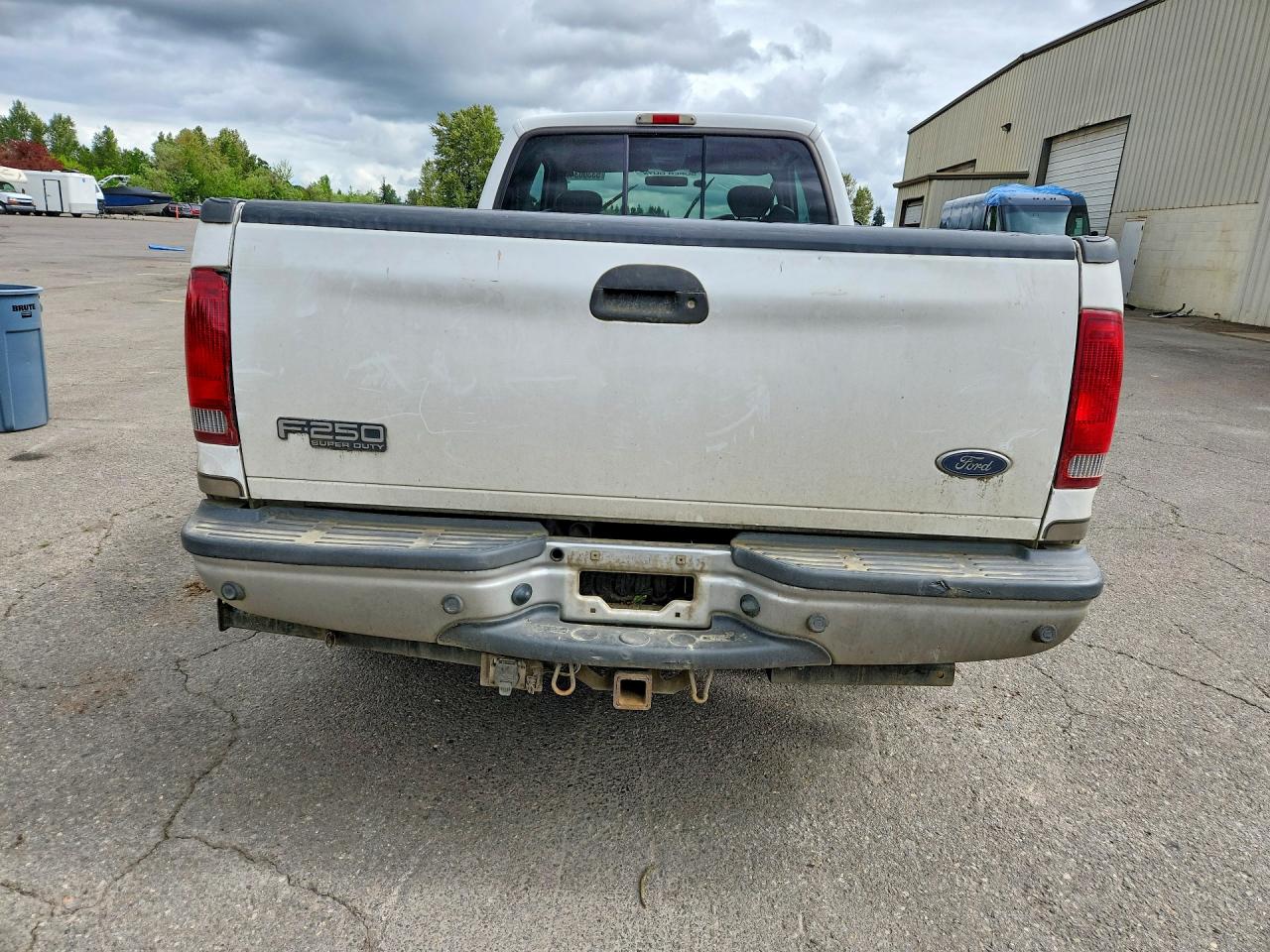 2003 Ford F250 Super Duty White vin: 1FTNX20P63ED62738
