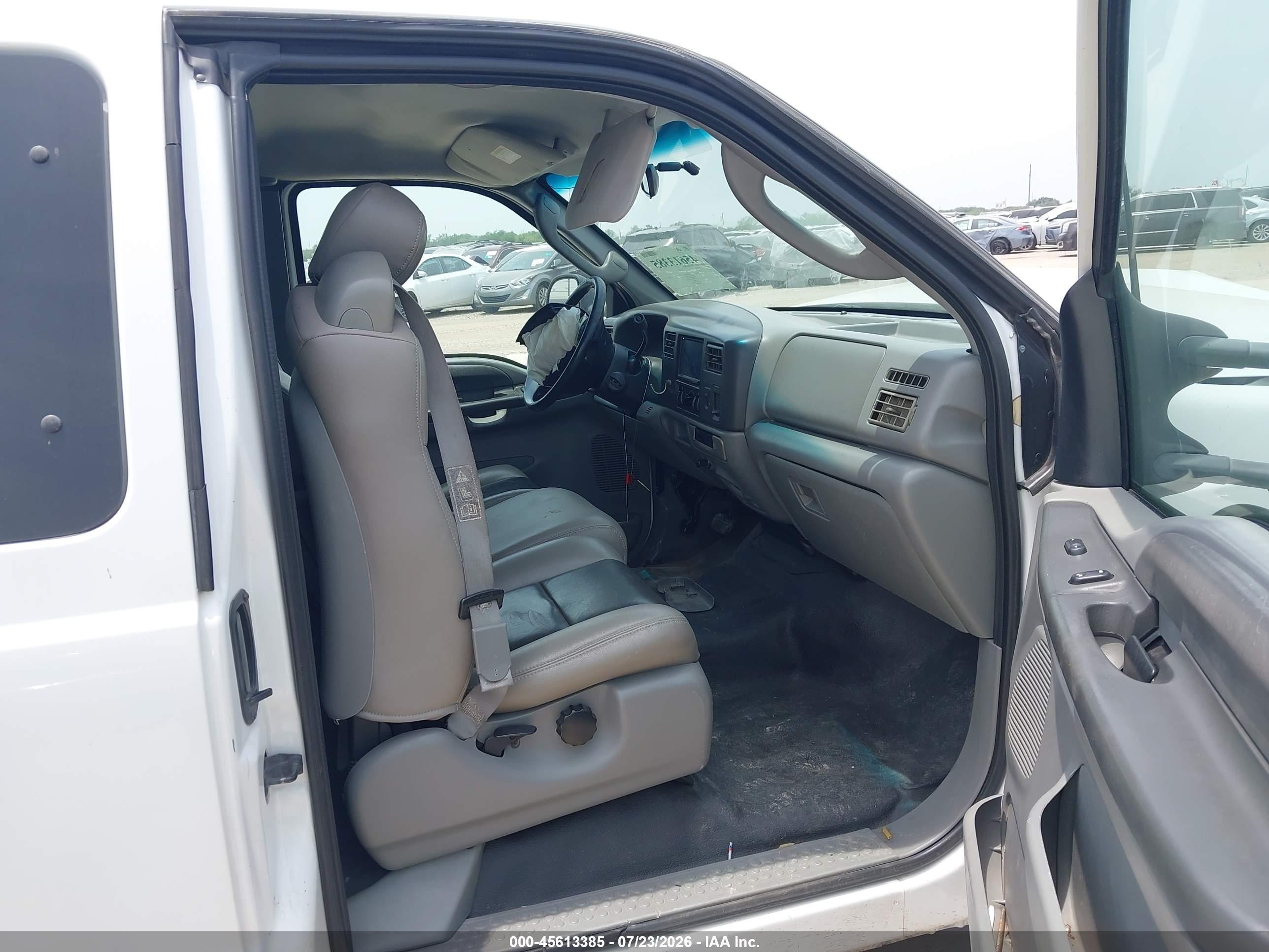 2003 Ford F-250 Lariat/xl/xlt White vin: 1FTNX20P73EC54953