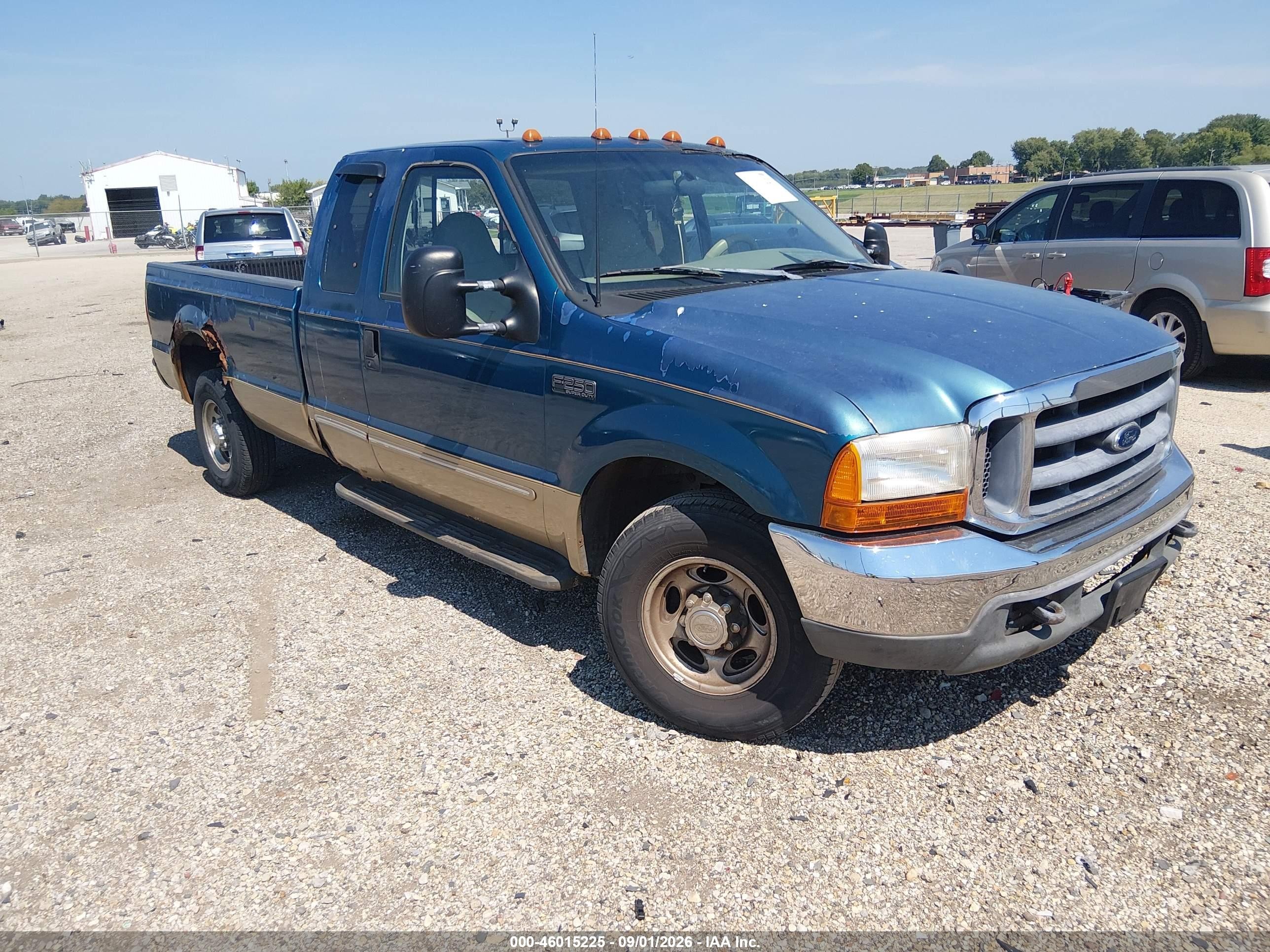 2000 Ford F-250   Blue vin: 1FTNX20S4YEB74490