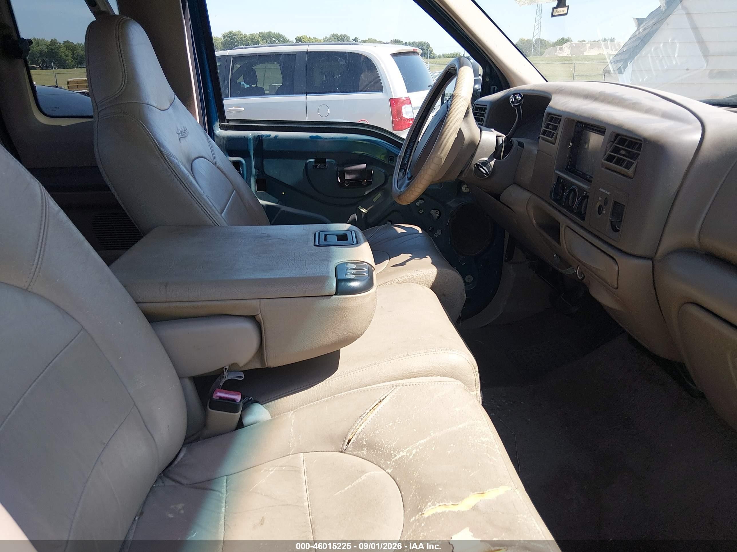 2000 Ford F-250   Blue vin: 1FTNX20S4YEB74490