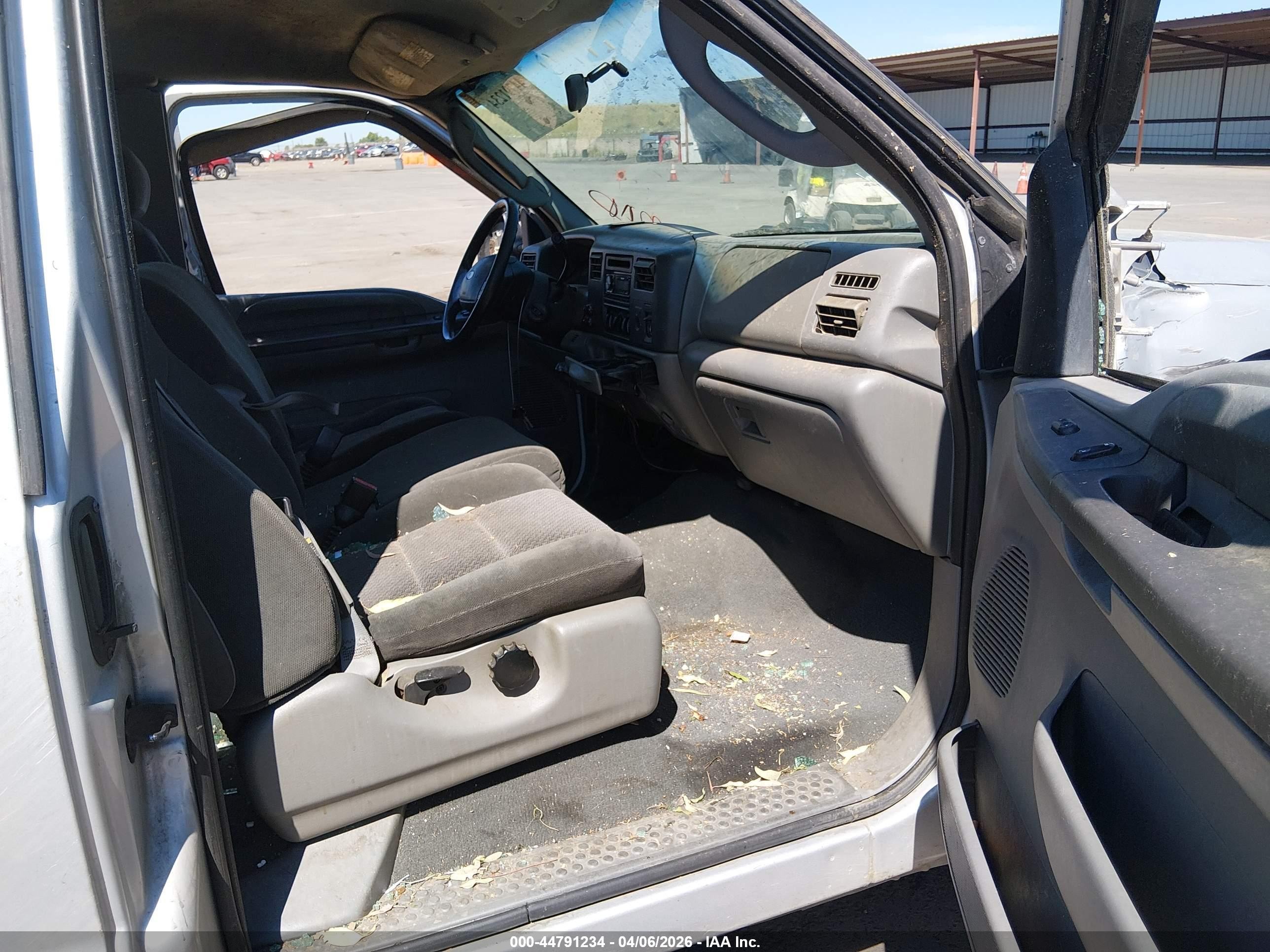 2003 Ford F-250 Lariat/xl/xlt Silver vin: 1FTNX20S63EB88402