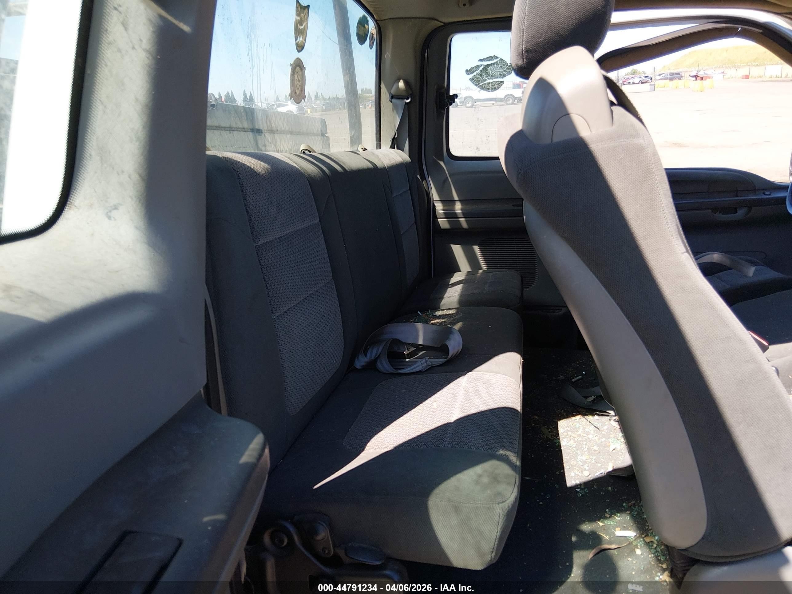 2003 Ford F-250 Lariat/xl/xlt Silver vin: 1FTNX20S63EB88402