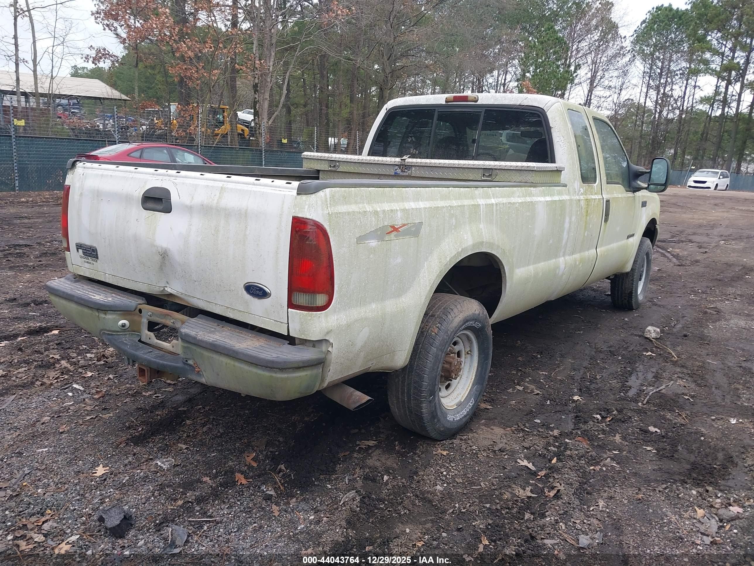 1999 Ford F-250   Белый vin: 1FTNX21F0XEE42340