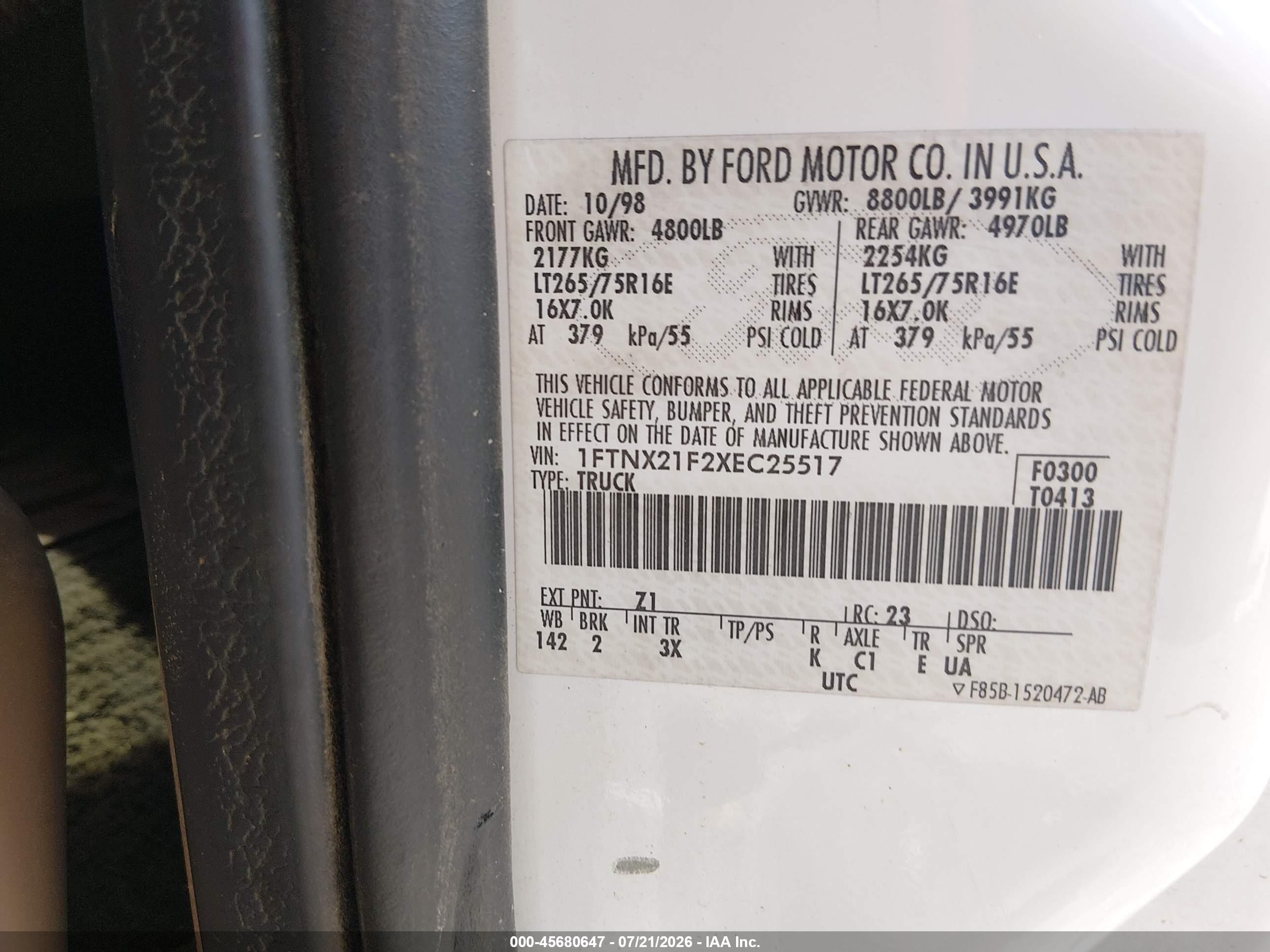 1999 Ford F-250   White vin: 1FTNX21F2XEC25517